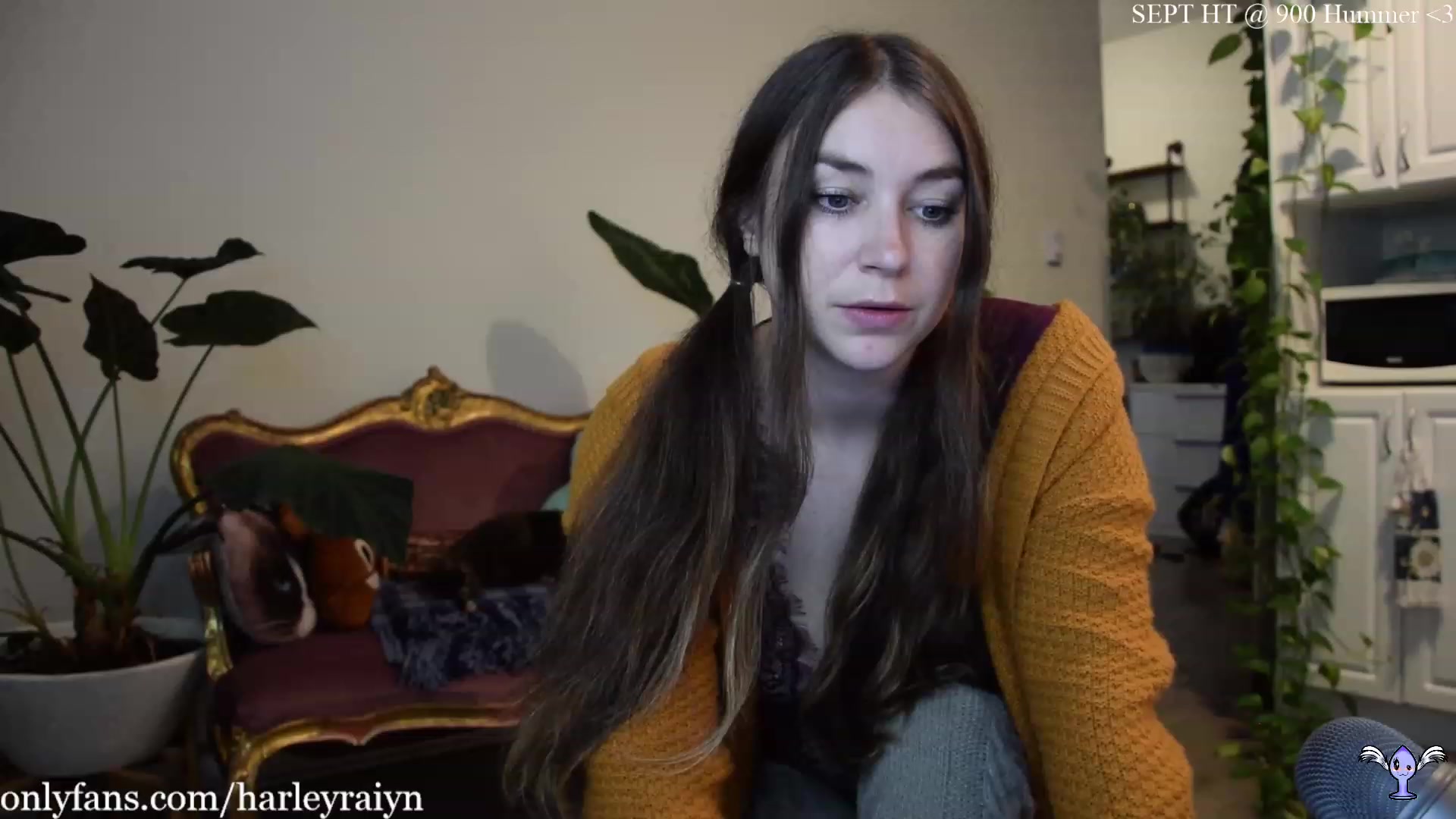 Gallery image thumbnail from harley_raiyn's myfreecams stream on, 10/04/2023, 19:17 image 1 of 20