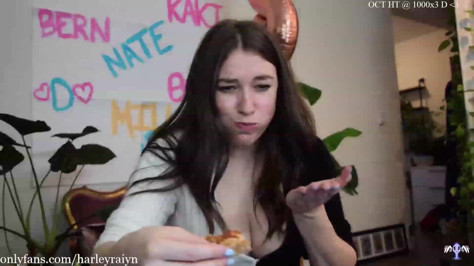 Gallery image thumbnail from harley_raiyn's myfreecams stream on, 10/06/2023, 24:08 image 3 of 20