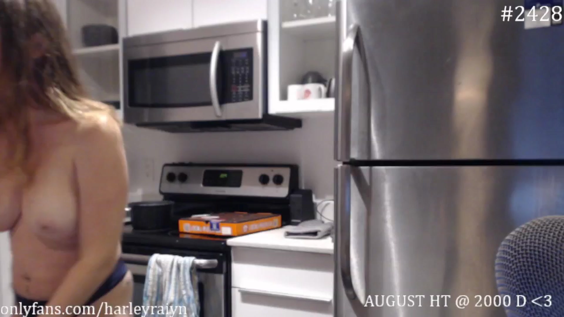 Gallery image thumbnail from harley_raiyn's myfreecams stream on, 08/18/2024, 09:41 image 6 of 20