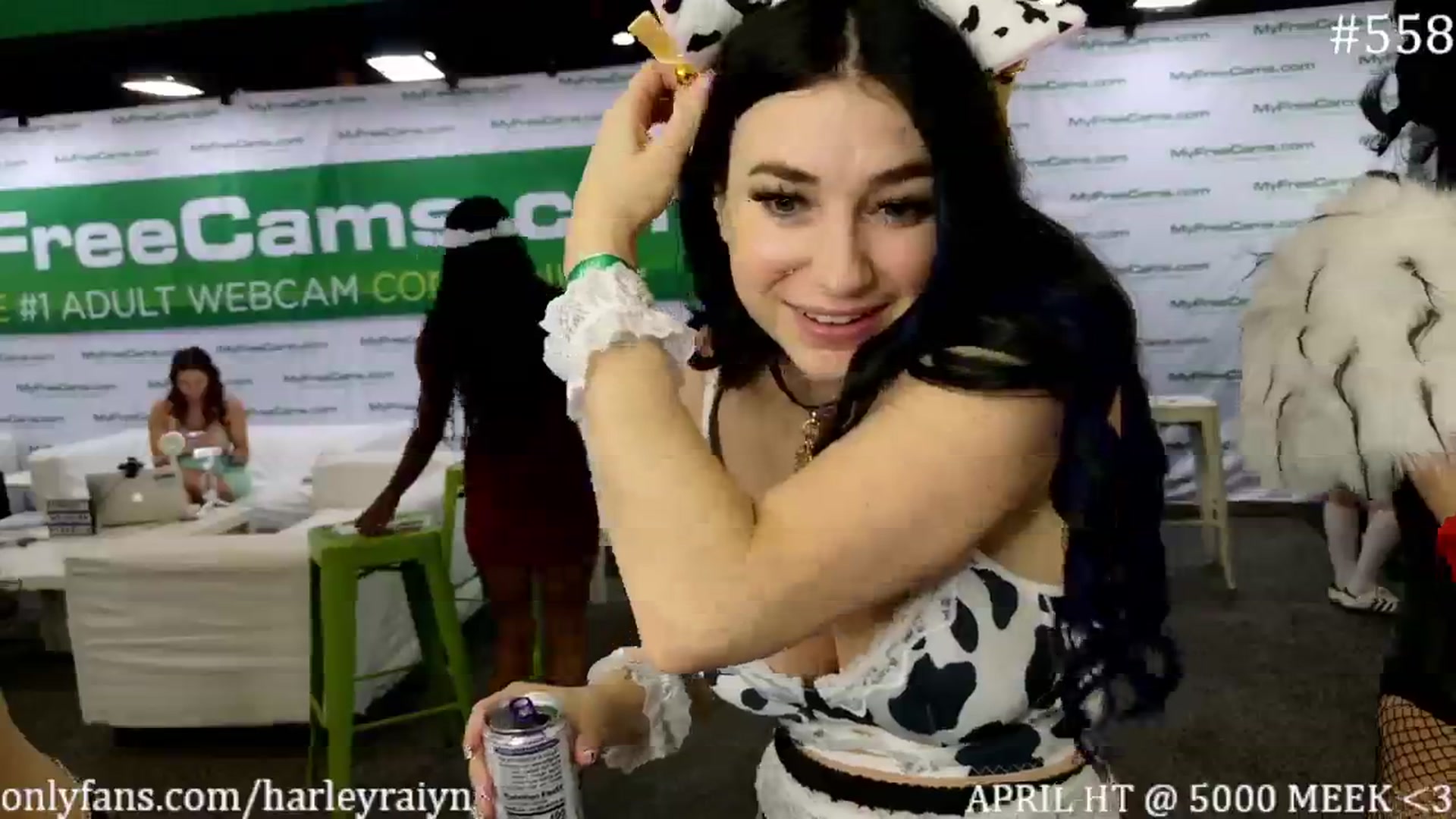 Gallery image thumbnail from harley_raiyn's myfreecams stream on, 04/12/2025, 24:44 image 17 of 20