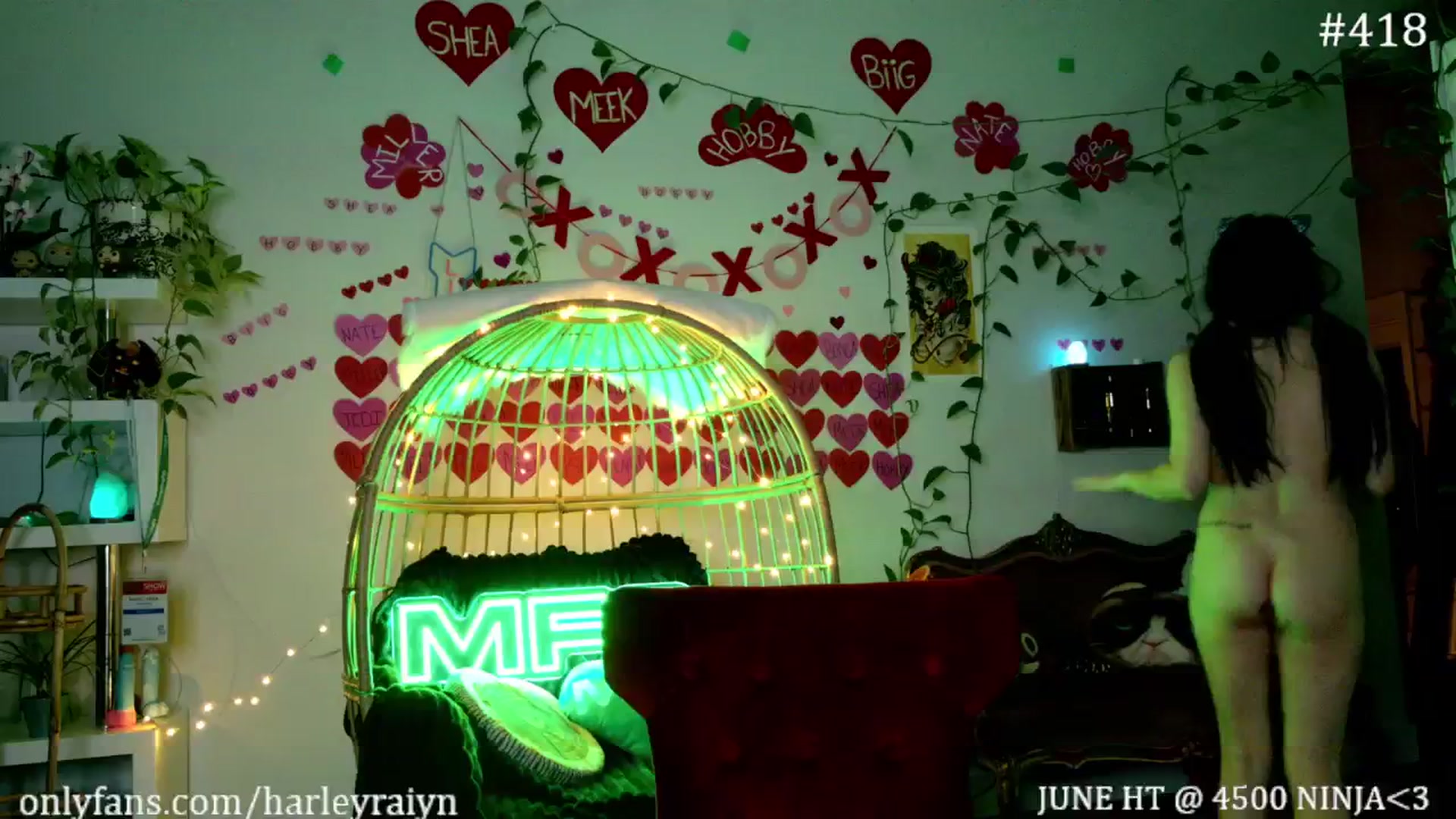 Gallery image thumbnail from harley_raiyn's myfreecams stream on, 06/22/2025, 05:59 image 1 of 20