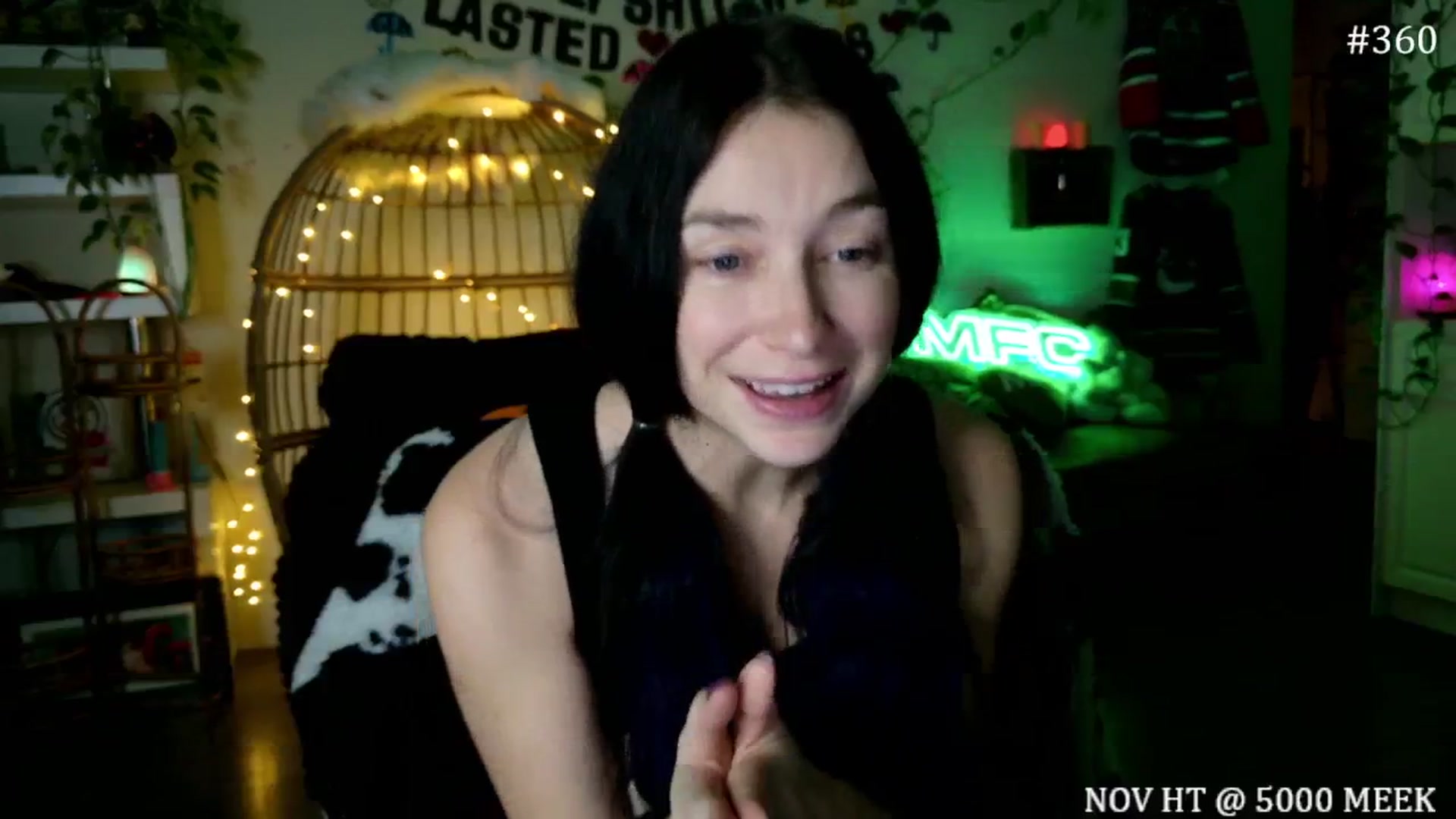 Gallery image thumbnail from harley_raiyn's myfreecams stream on, 11/14/2025, 10:37 image 17 of 20