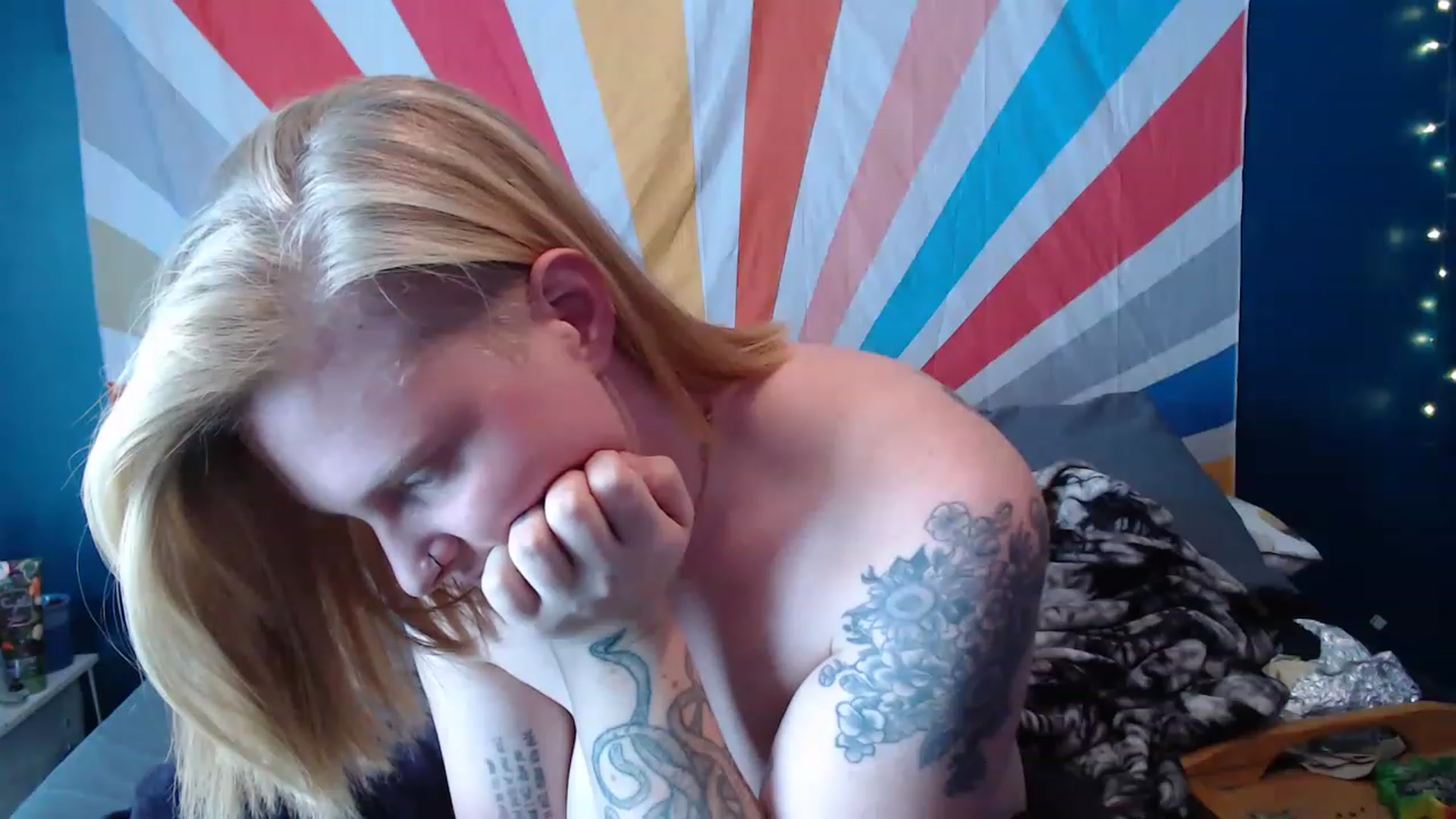 Gallery image thumbnail from haydengray1's myfreecams stream on, 11/18/2022, 15:15 image 7 of 20