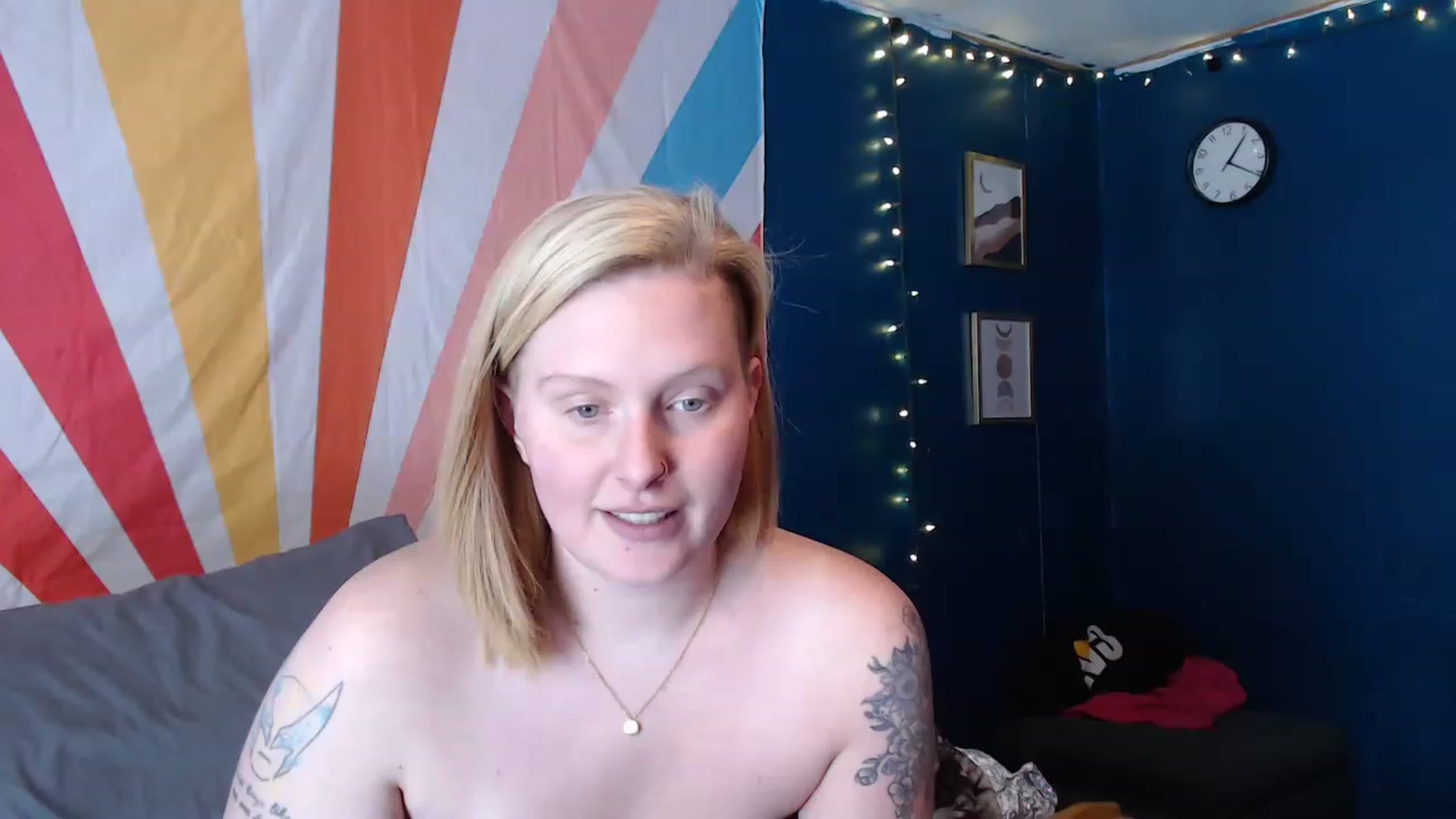 Gallery image thumbnail from haydengray1's myfreecams stream on, 11/18/2022, 19:45 image 14 of 20