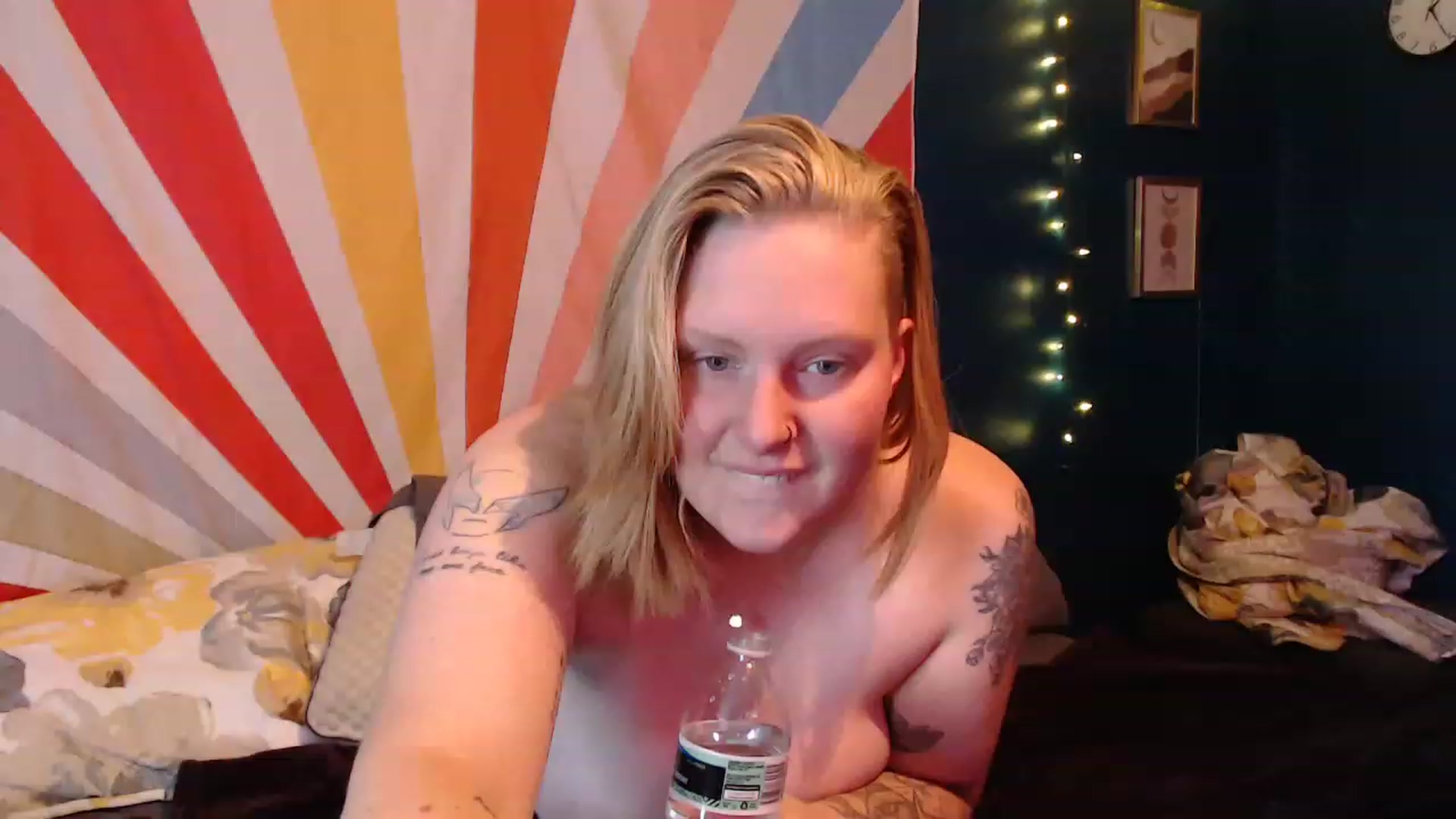 Gallery image thumbnail from haydengray1's myfreecams stream on, 11/21/2022, 01:24 image 1 of 20