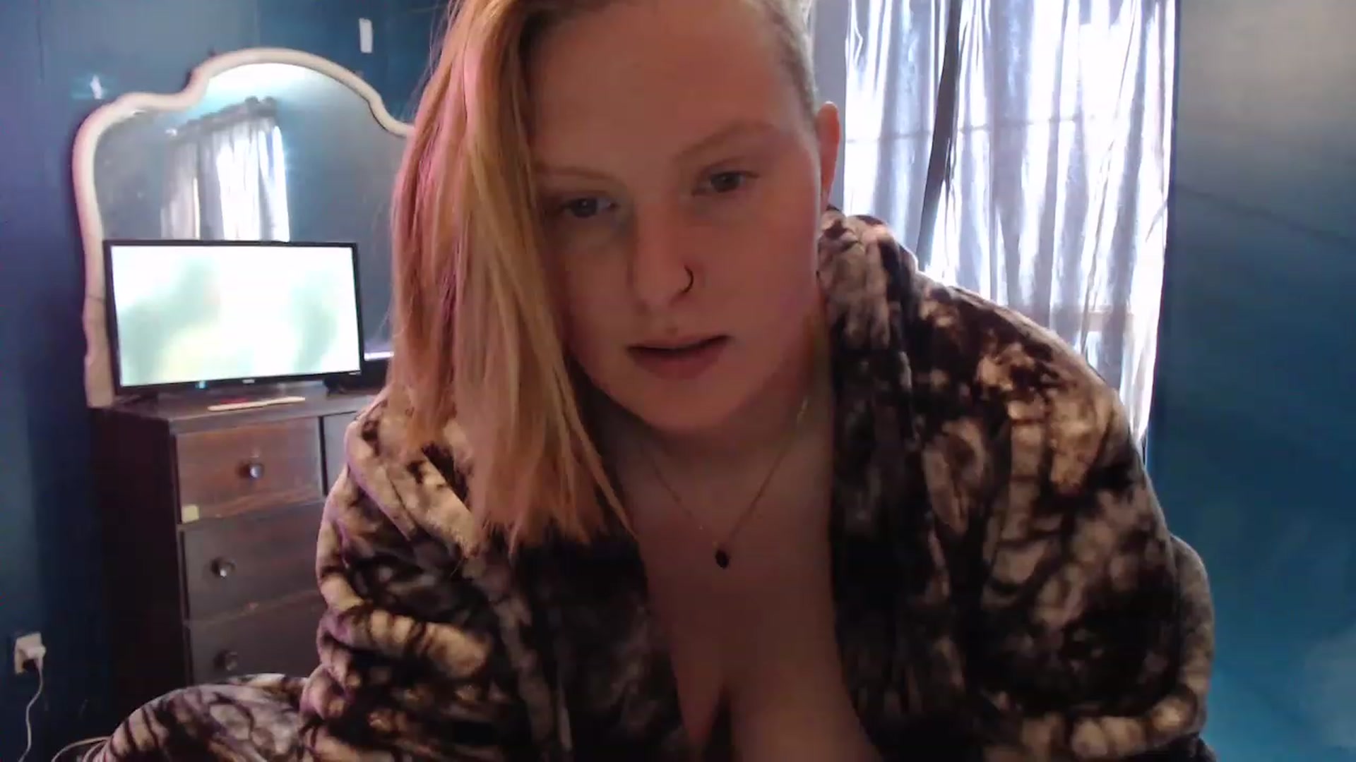 Gallery image thumbnail from haydengray1's myfreecams stream on, 11/21/2022, 17:14 image 9 of 20