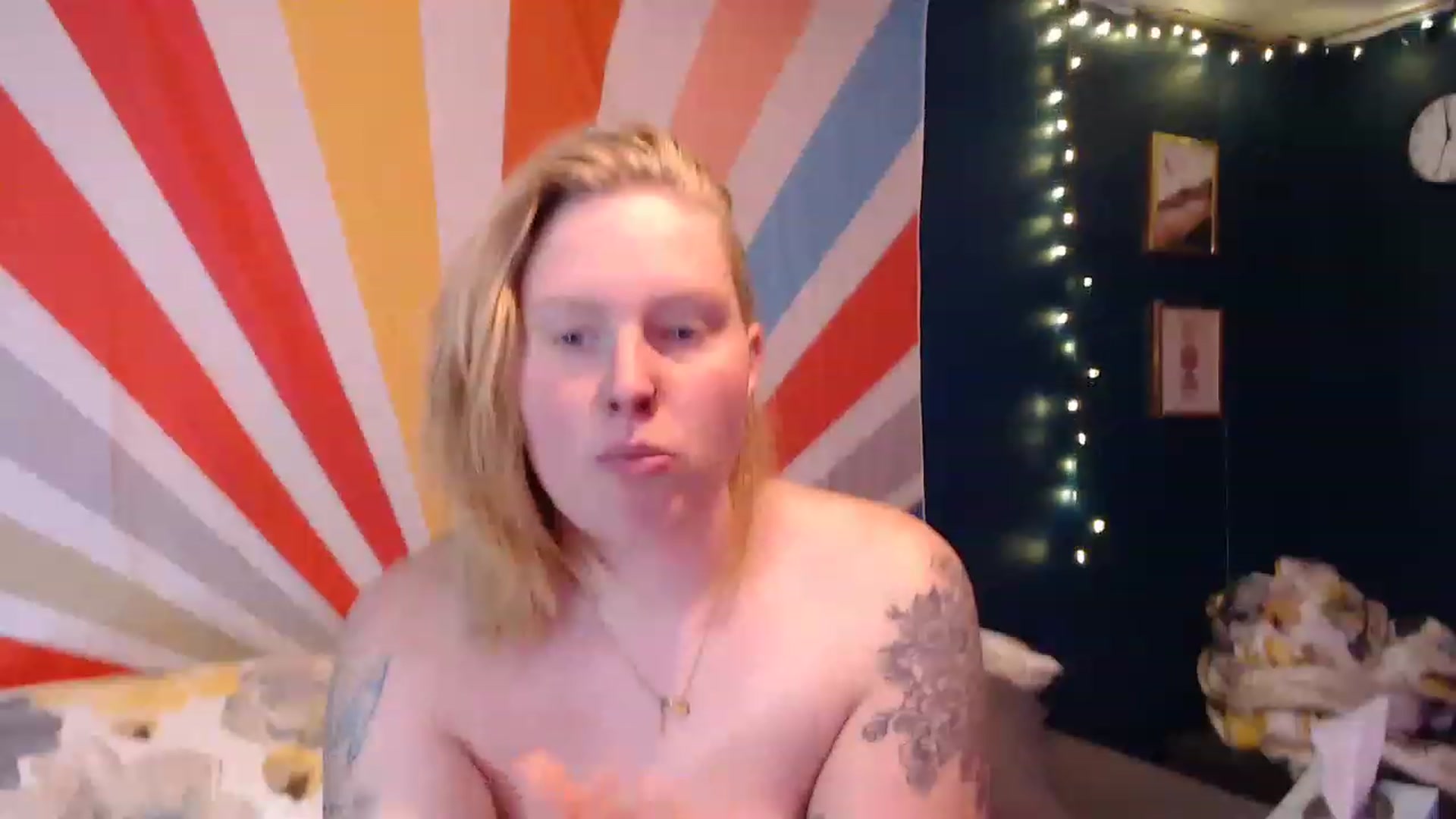 Gallery image thumbnail from haydengray1's myfreecams stream on, 11/21/2022, 17:14 image 20 of 20