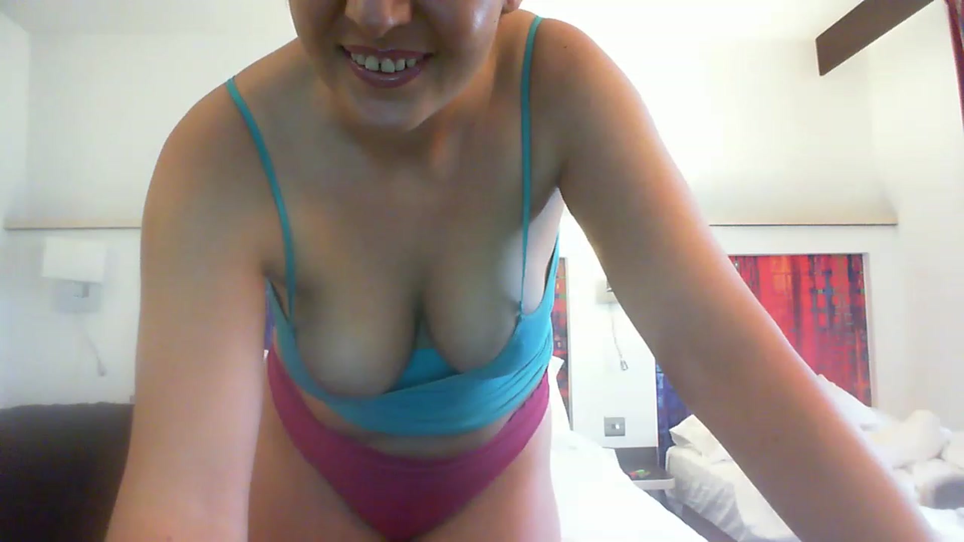 Gallery image thumbnail from hayley_london's myfreecams stream on, 12/01/2022, 12:22 image 9 of 20