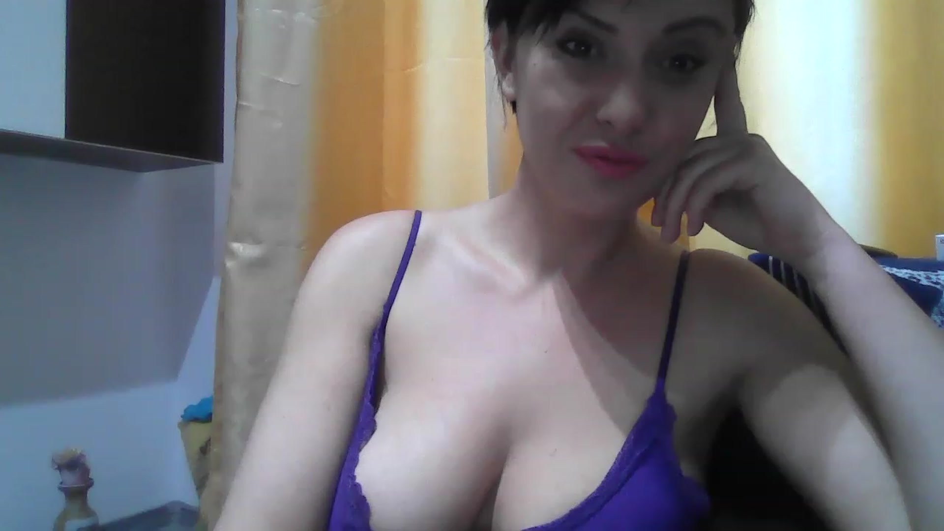 Gallery image thumbnail from hayley_london's myfreecams stream on, 01/23/2023, 11:32 image 4 of 20