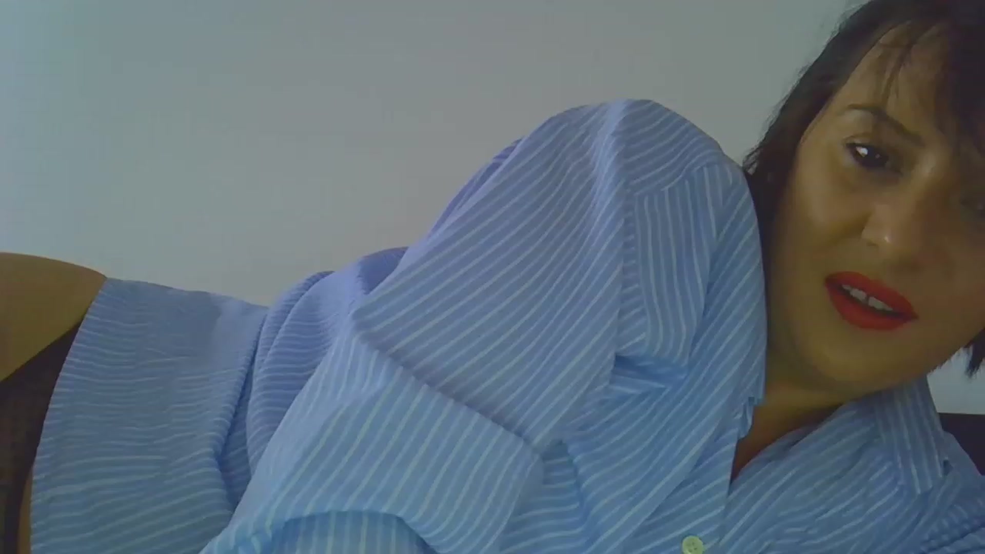 Gallery image thumbnail from hayley_london's myfreecams stream on, 04/09/2023, 12:16 image 7 of 20