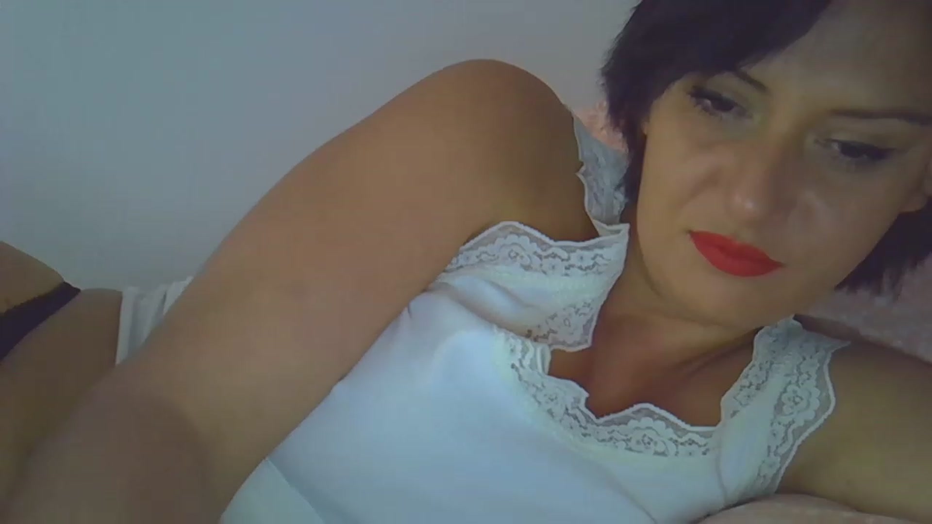 Gallery image thumbnail from hayley_london's myfreecams stream on, 05/15/2023, 09:45 image 19 of 20