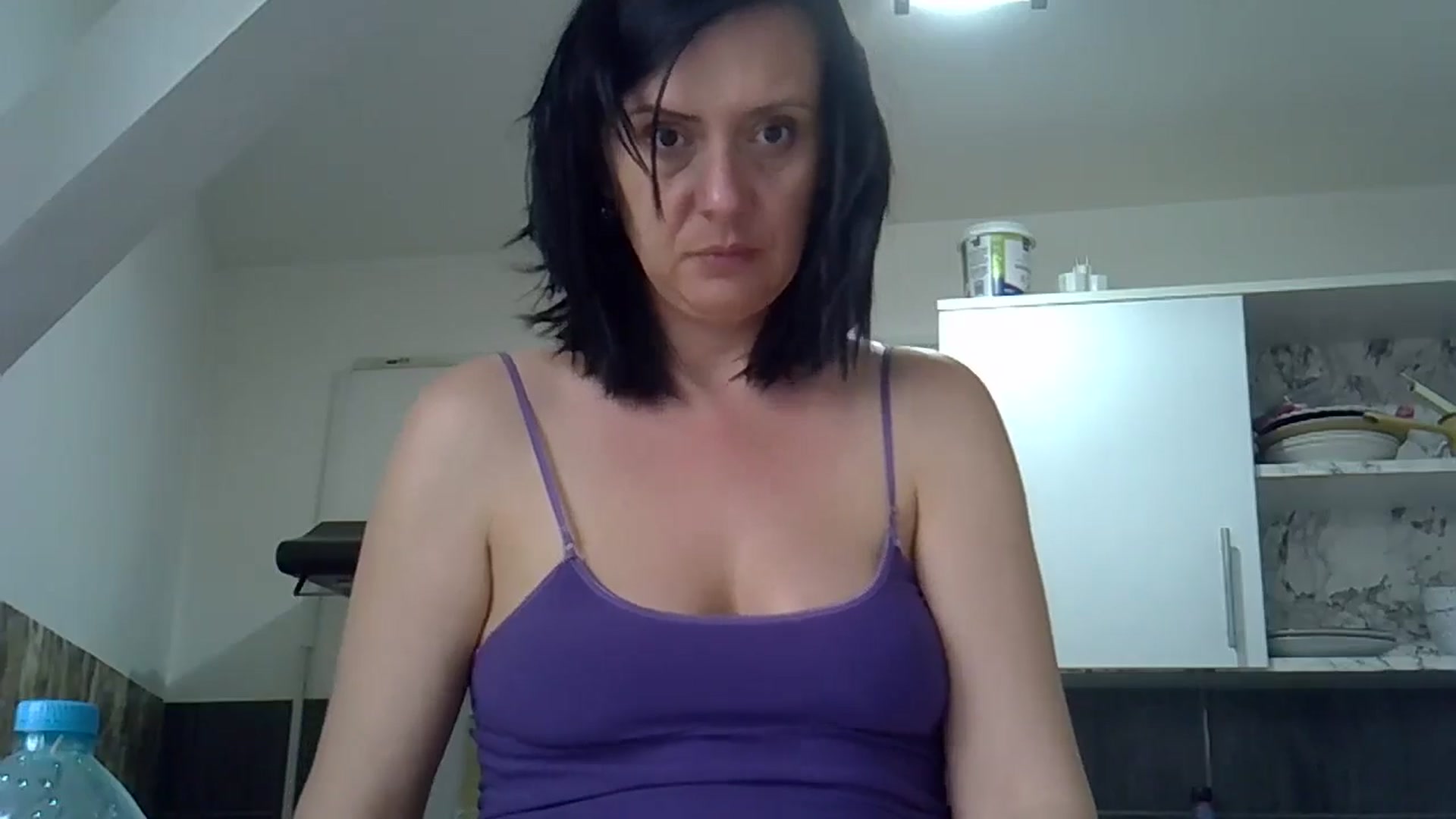 Gallery image thumbnail from hayley_london's myfreecams stream on, 05/14/2024, 13:56 image 8 of 20