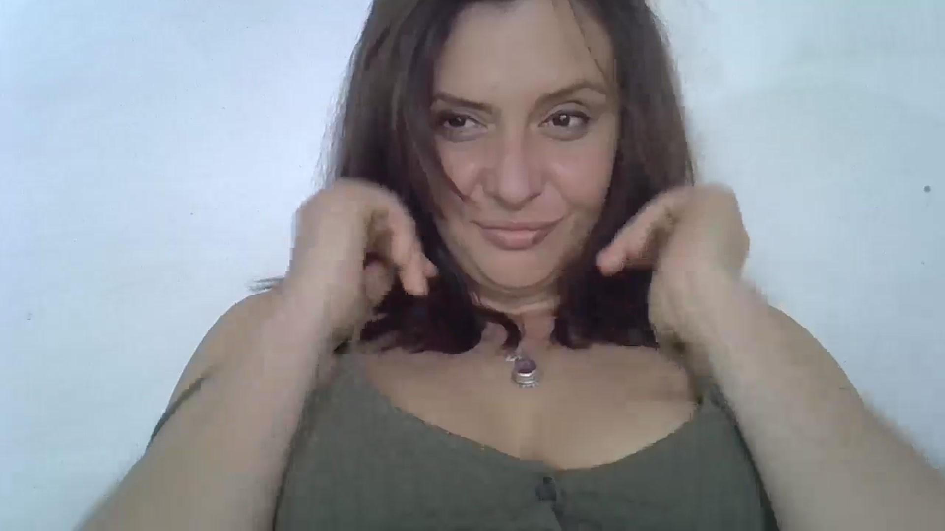 Gallery image thumbnail from hayley_london's myfreecams stream on, 02/17/2025, 12:09 image 15 of 20