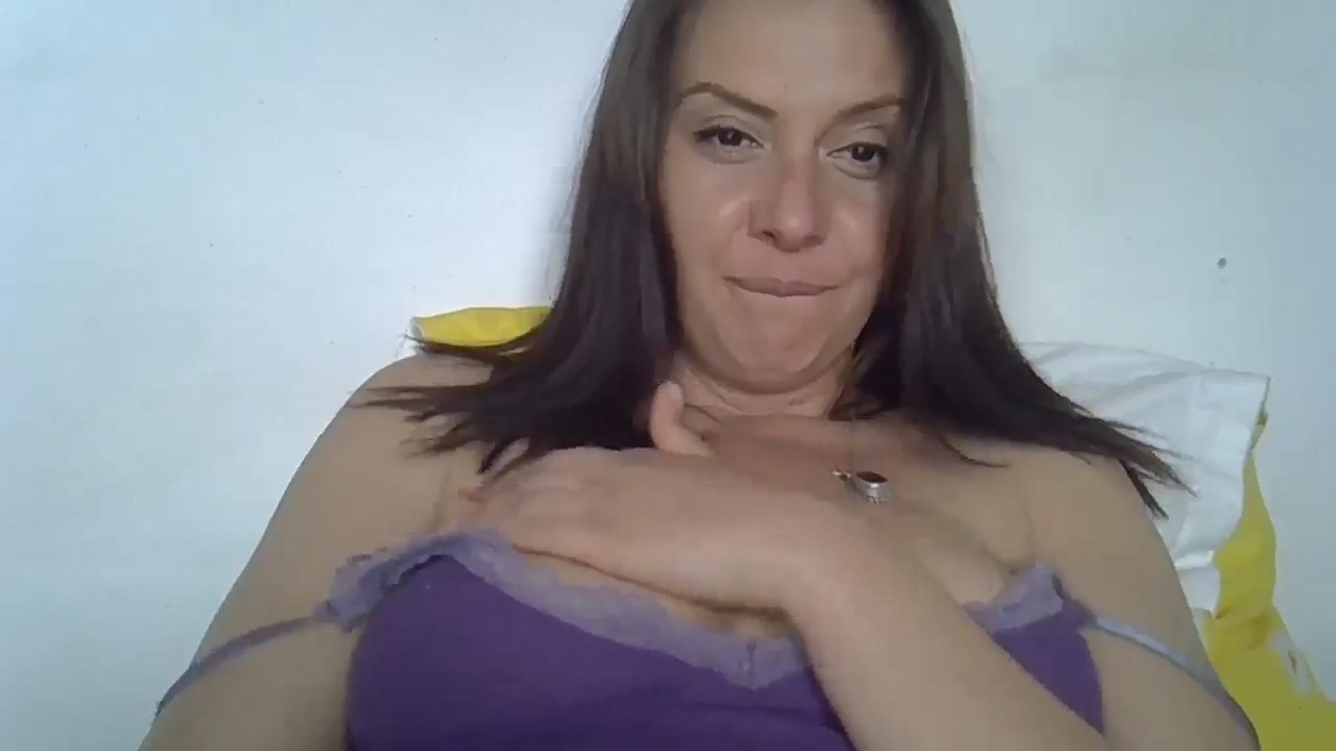 Gallery image thumbnail from hayley_london's myfreecams stream on, 02/19/2025, 11:09 image 15 of 20