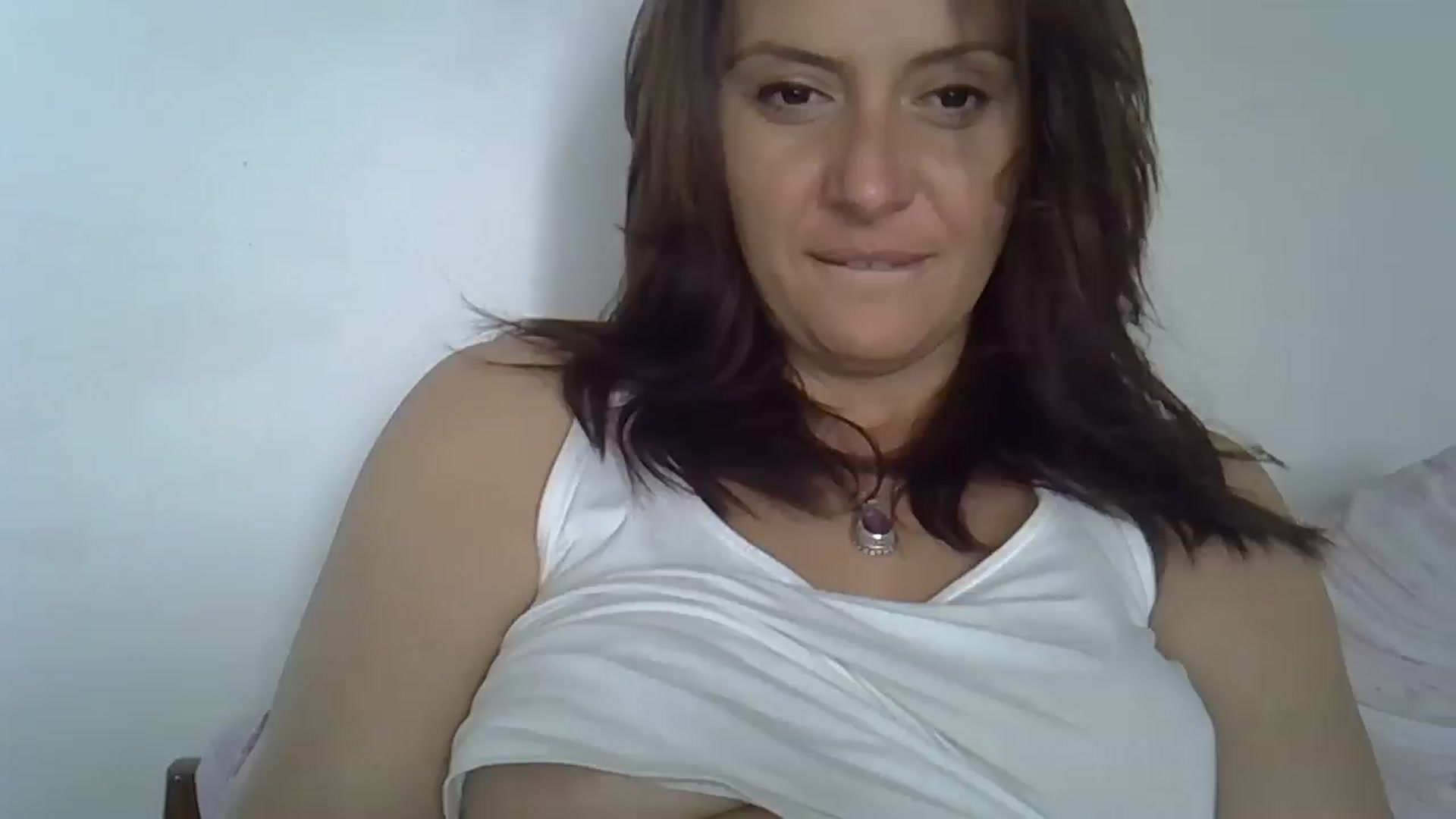 Gallery image thumbnail from hayley_london's myfreecams stream on, 04/13/2025, 11:06 image 1 of 20