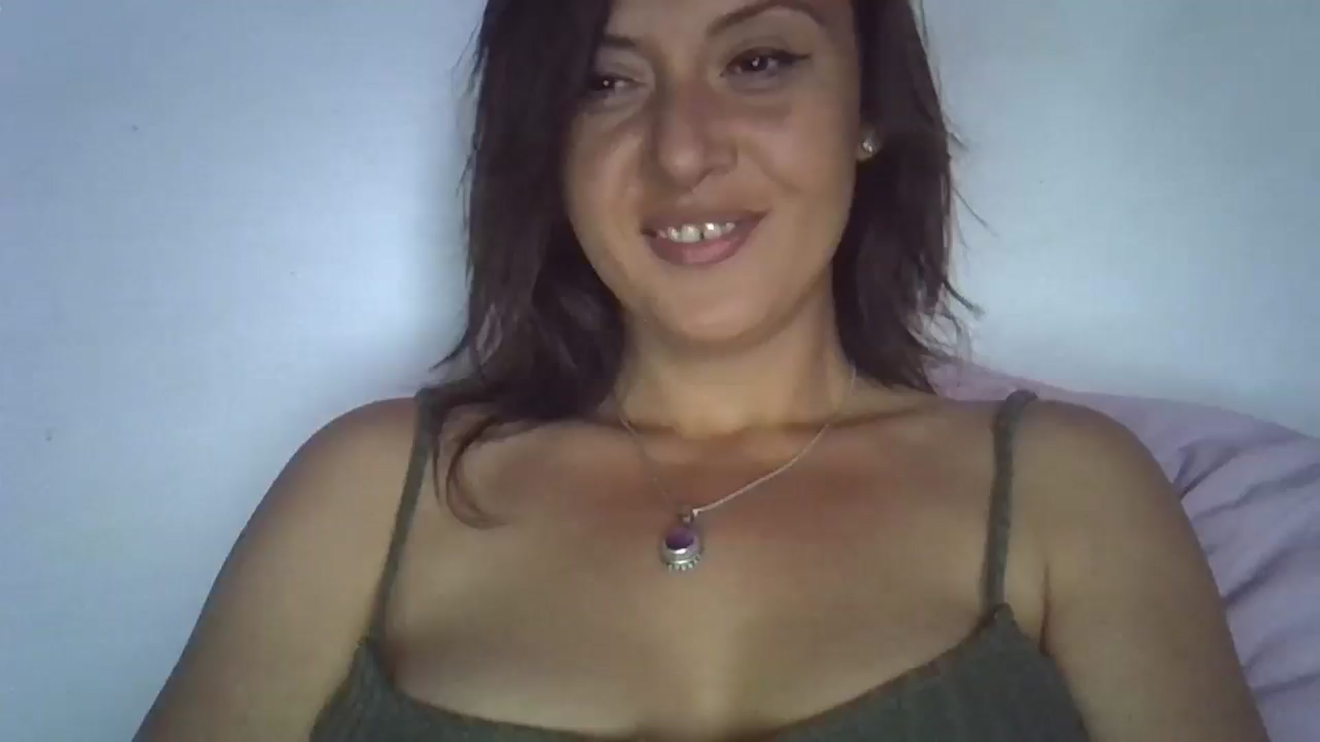 Gallery image thumbnail from hayley_london's myfreecams stream on, 05/17/2025, 09:20 image 1 of 20