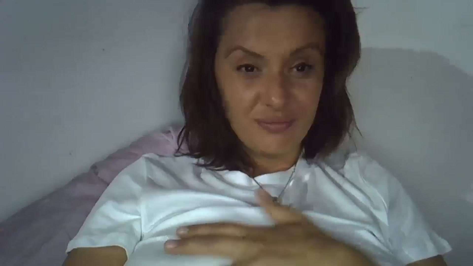 Gallery image thumbnail from hayley_london's myfreecams stream on, 05/26/2025, 09:23 image 7 of 20
