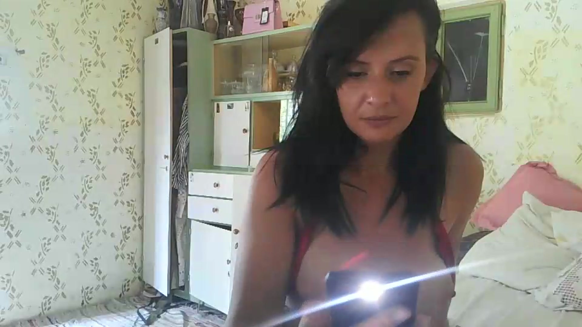 Gallery image thumbnail from hayley_london's myfreecams stream on, 07/16/2026, 12:42 image 16 of 20