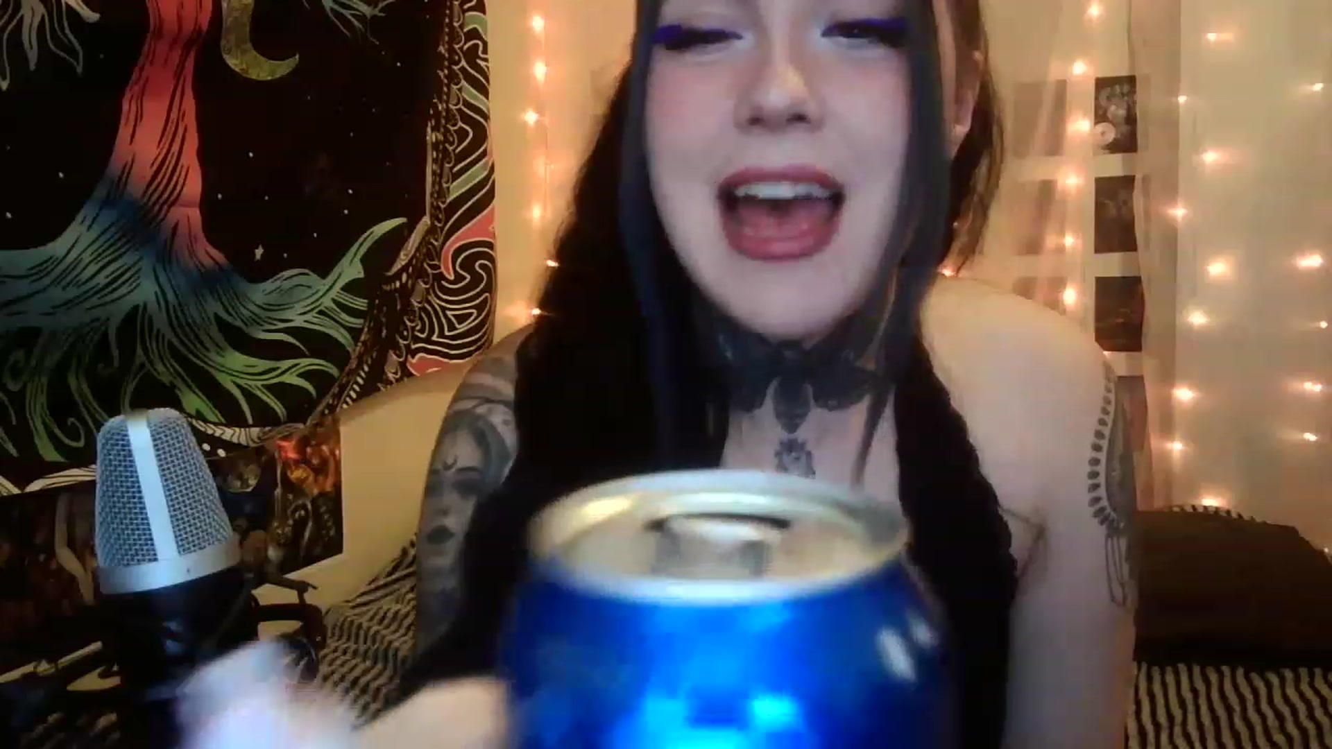 Gallery image thumbnail from hazelxxxoo's myfreecams stream on, 02/24/2023, 04:01 image 5 of 20