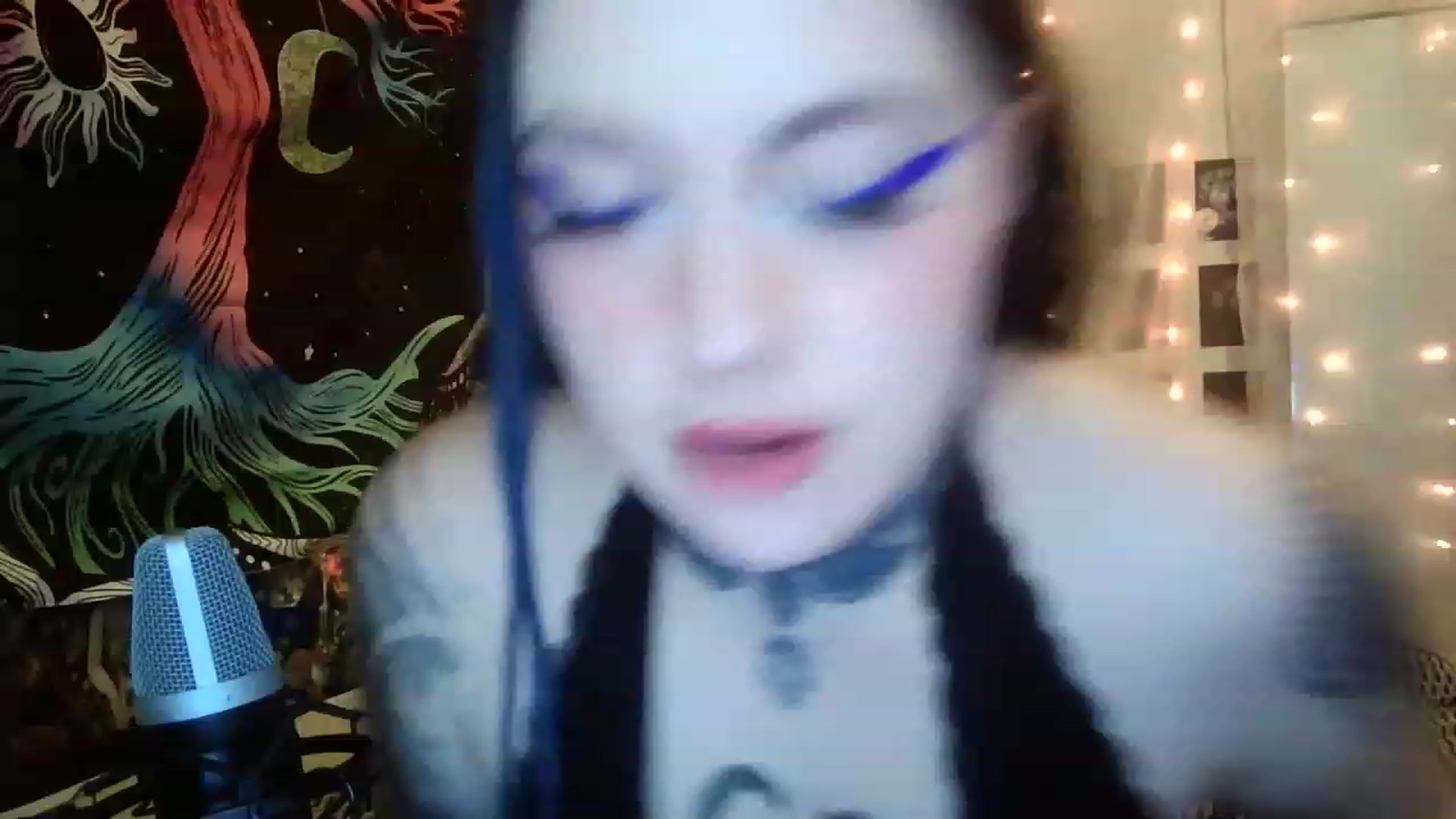 Gallery image thumbnail from hazelxxxoo's myfreecams stream on, 02/24/2023, 08:32 image 5 of 20