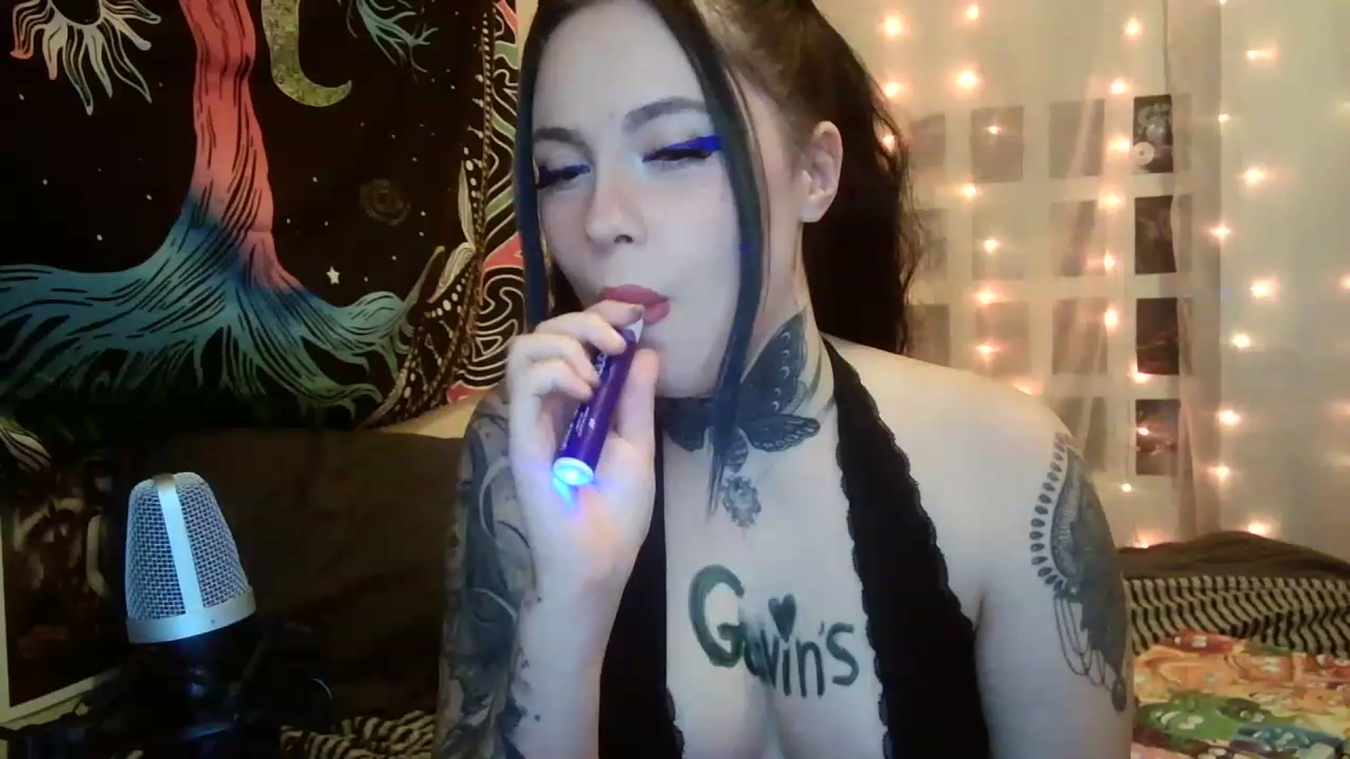 Gallery image thumbnail from hazelxxxoo's myfreecams stream on, 02/24/2023, 10:05 image 2 of 20