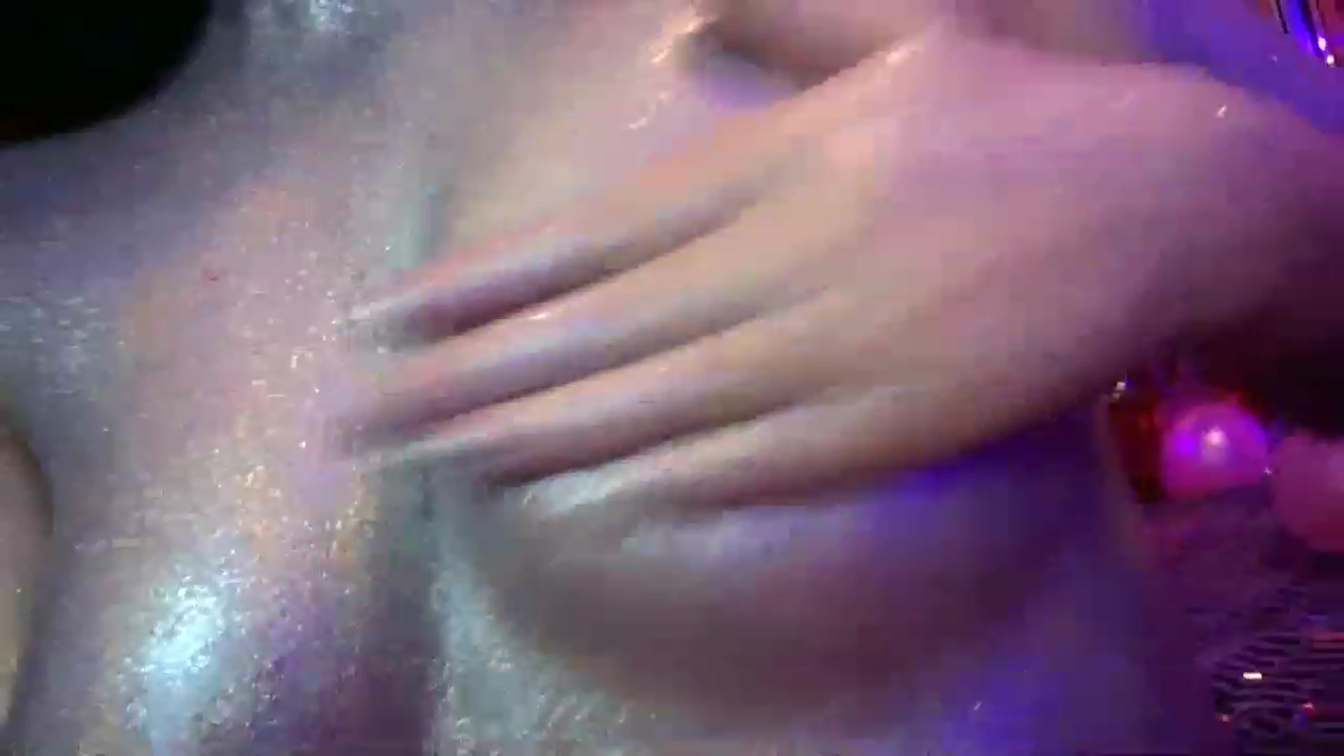 Gallery image thumbnail from hazelxxxoo's myfreecams stream on, 02/26/2023, 08:59 image 7 of 20