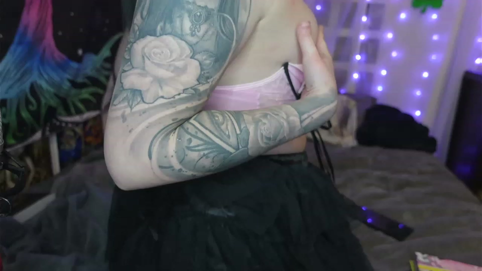 Gallery image thumbnail from hazelxxxoo's myfreecams stream on, 03/11/2023, 13:22 image 6 of 20