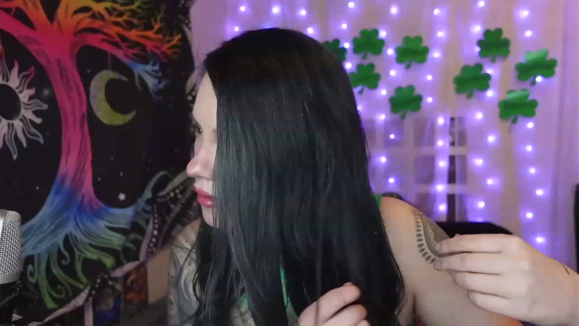 Gallery image thumbnail from hazelxxxoo's myfreecams stream on, 03/18/2023, 08:28 image 20 of 20