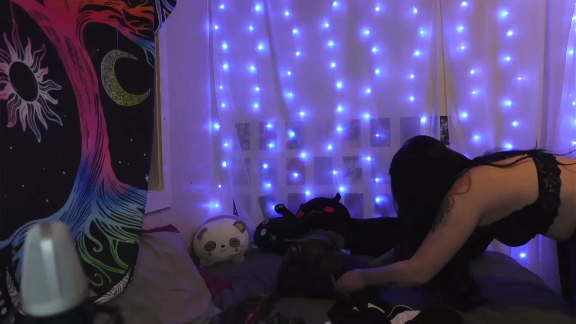 Gallery image thumbnail from hazelxxxoo's myfreecams stream on, 04/15/2023, 07:42 image 9 of 20
