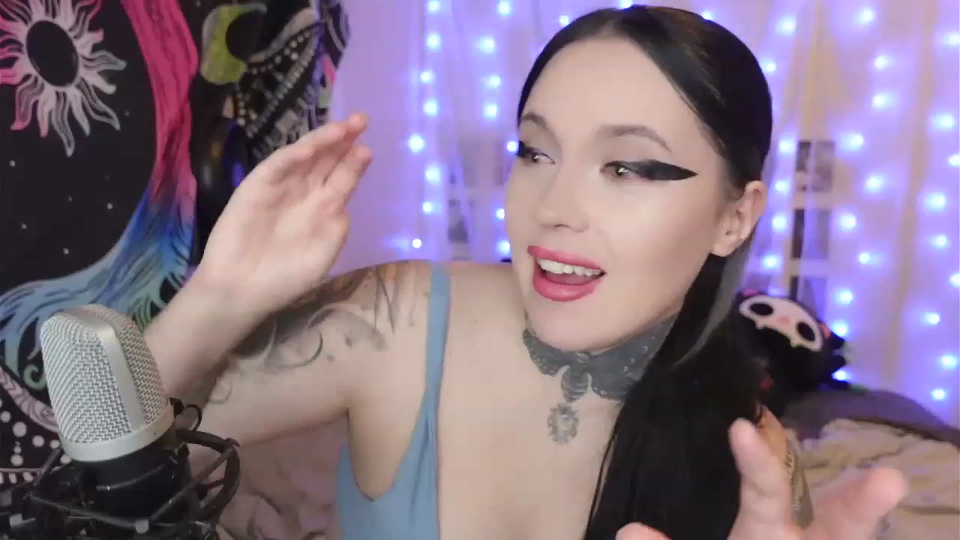 Gallery image thumbnail from hazelxxxoo's myfreecams stream on, 04/20/2023, 06:24 image 2 of 20