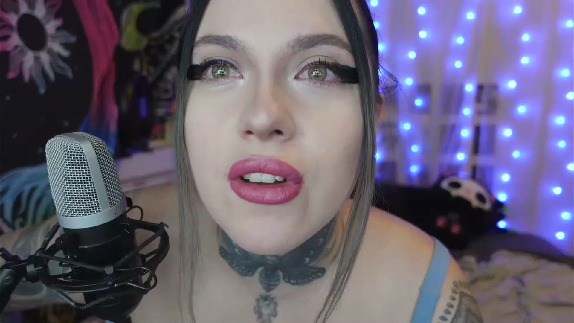 Gallery image thumbnail from hazelxxxoo's myfreecams stream on, 04/20/2023, 06:24 image 13 of 20