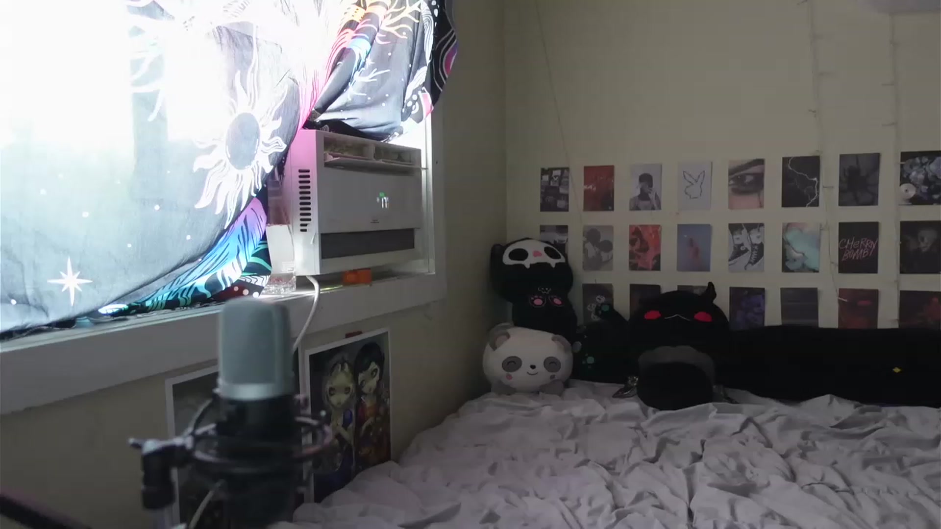 Gallery image thumbnail from hazelxxxoo's myfreecams stream on, 05/21/2023, 21:25 image 7 of 20