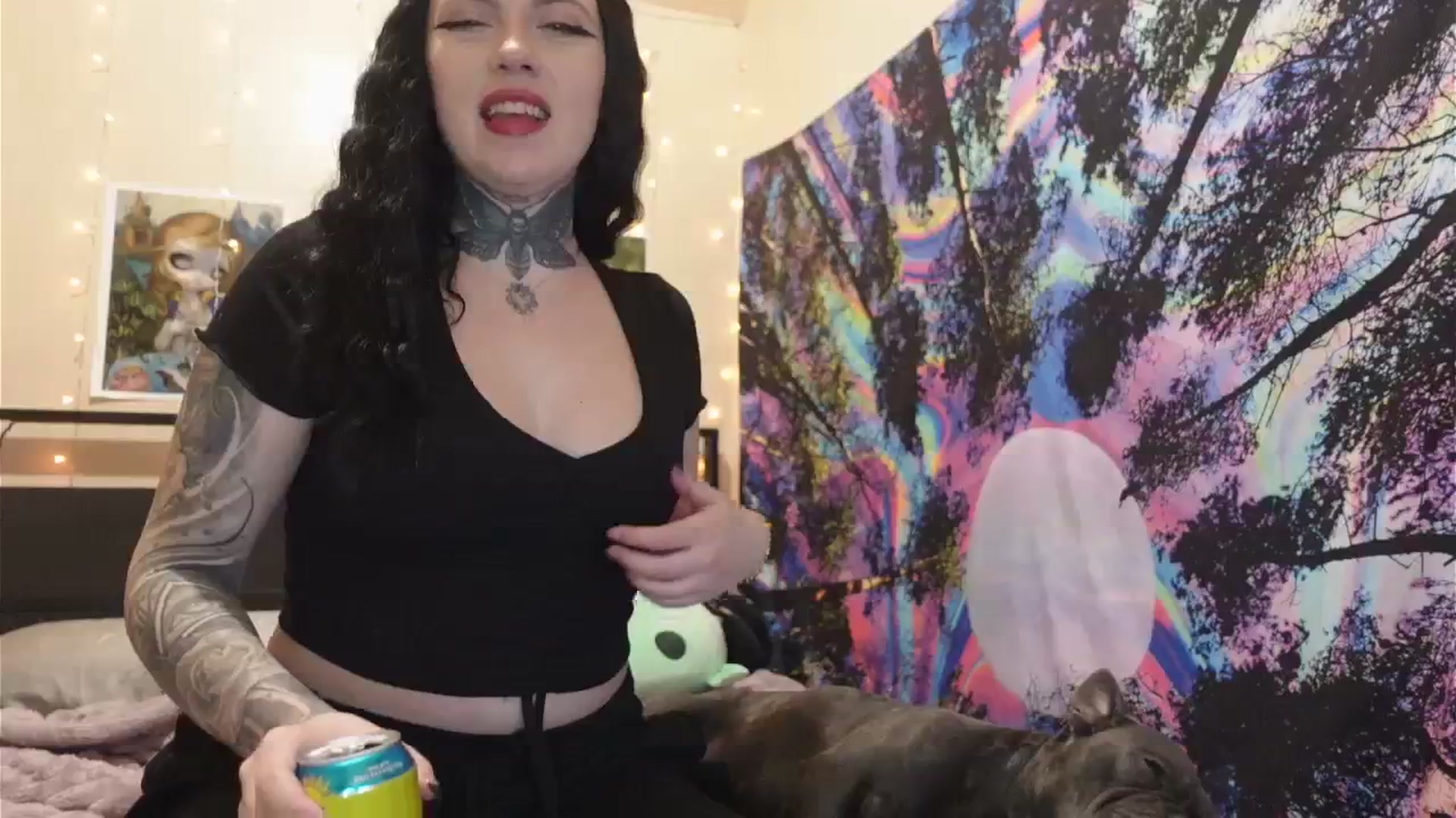 Gallery image thumbnail from hazelxxxoo's myfreecams stream on, 03/05/2024, 09:44 image 2 of 20