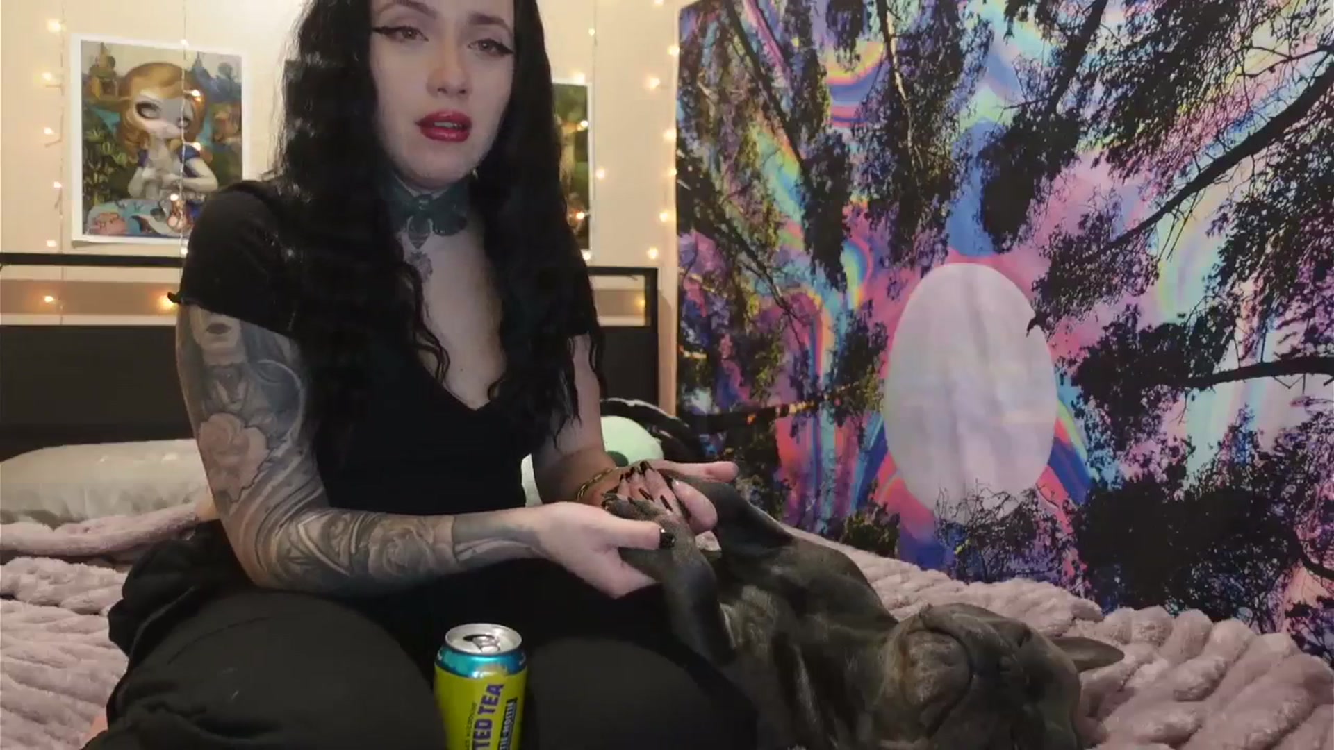 Gallery image thumbnail from hazelxxxoo's myfreecams stream on, 03/05/2024, 09:44 image 10 of 20