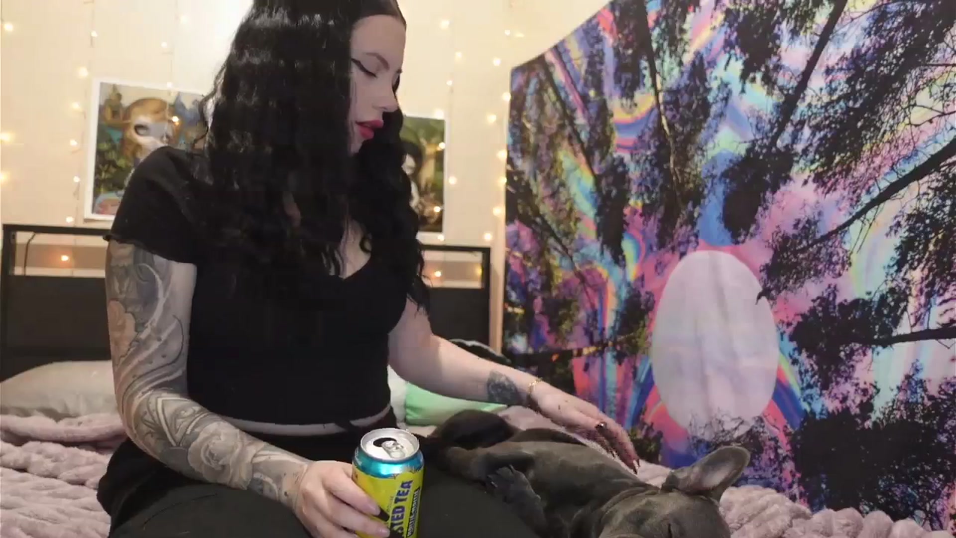Gallery image thumbnail from hazelxxxoo's myfreecams stream on, 03/05/2024, 09:44 image 6 of 20