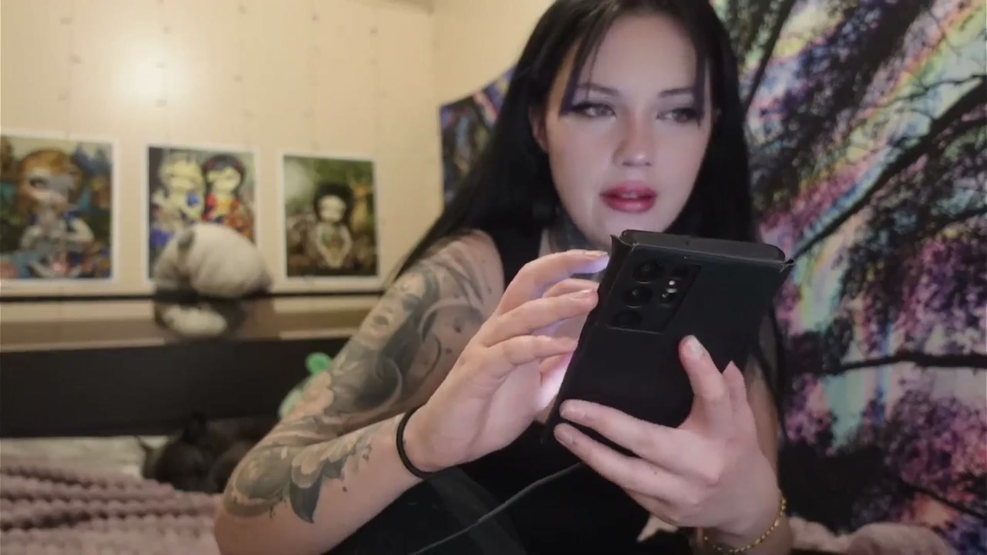 Gallery image thumbnail from hazelxxxoo's myfreecams stream on, 04/30/2024, 03:26 image 10 of 20
