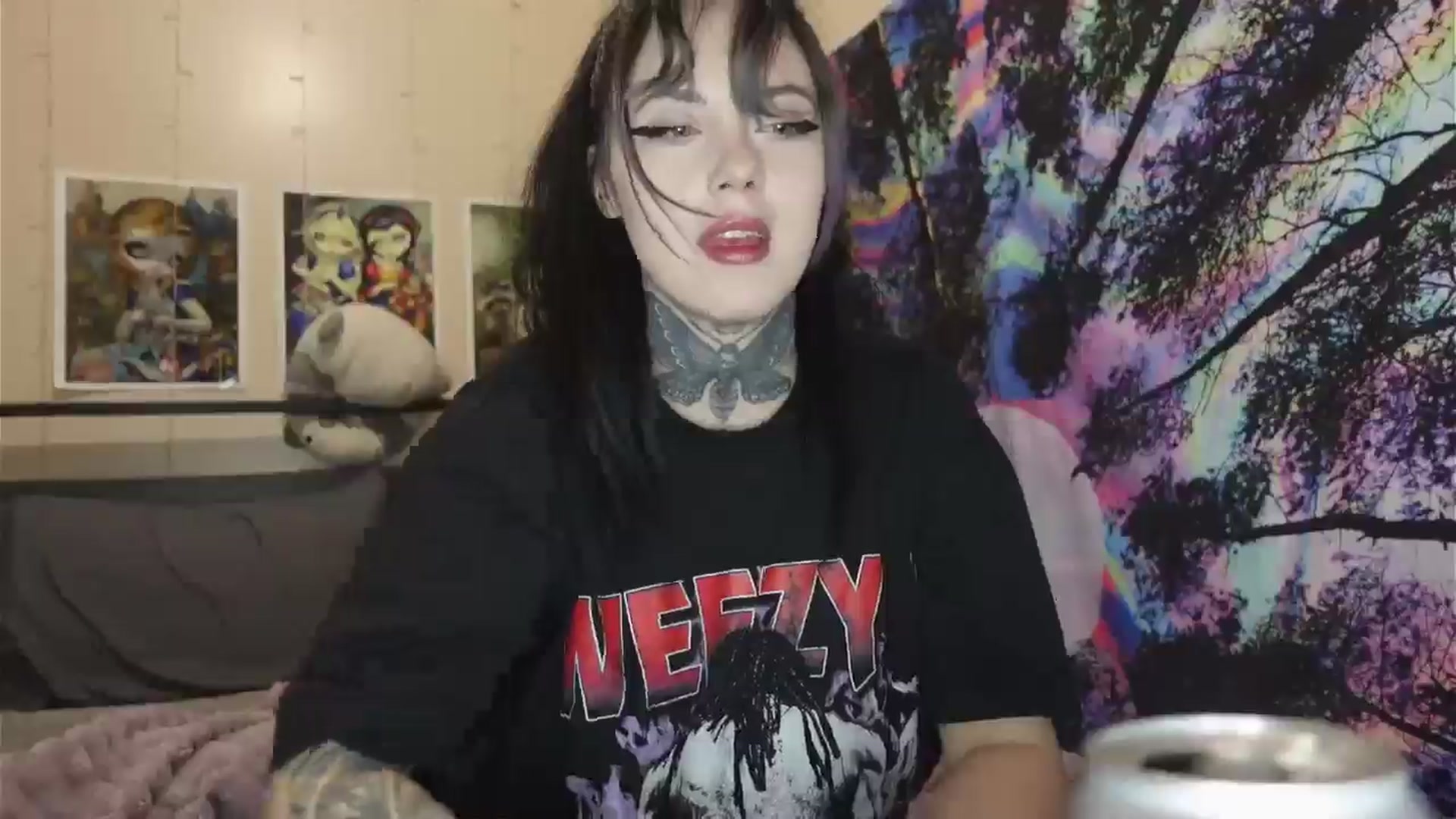 Gallery image thumbnail from hazelxxxoo's myfreecams stream on, 05/13/2024, 04:56 image 16 of 20