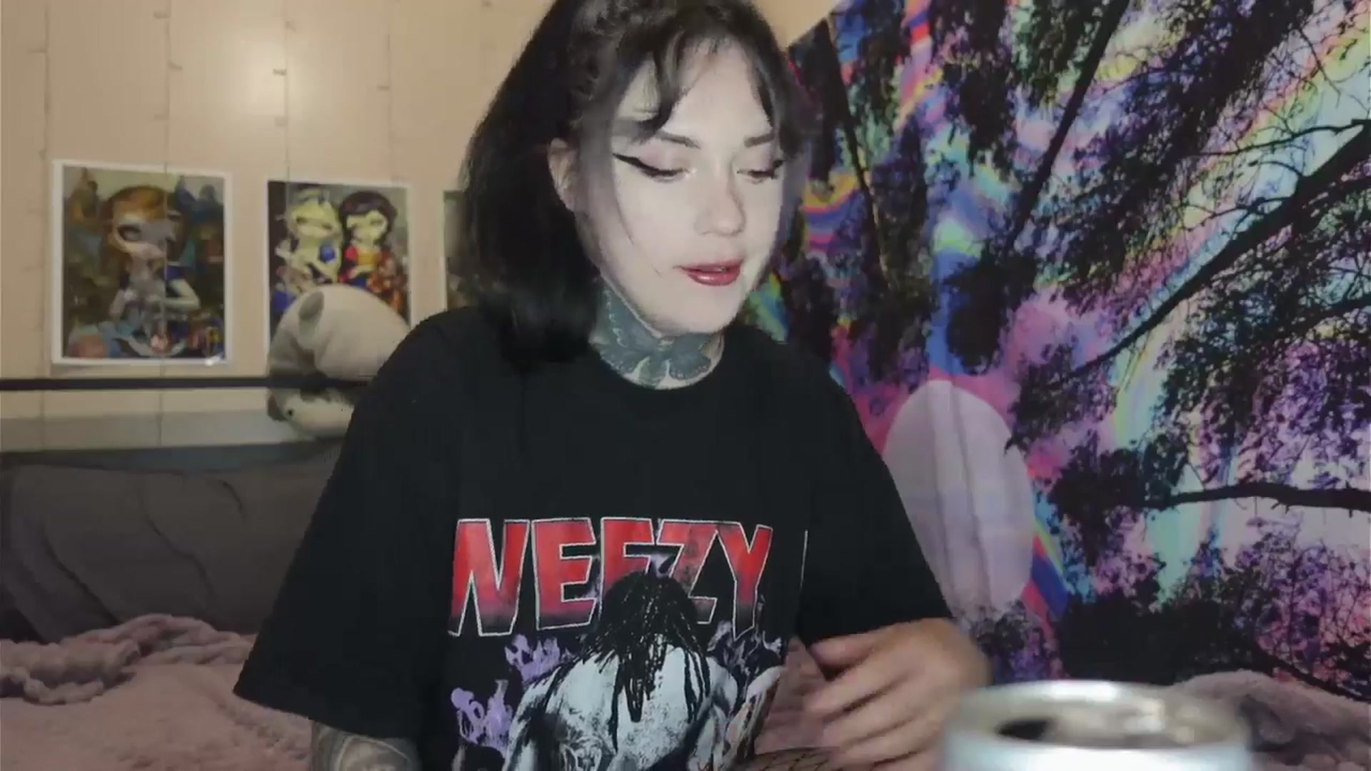 Gallery image thumbnail from hazelxxxoo's myfreecams stream on, 05/13/2024, 04:56 image 6 of 20