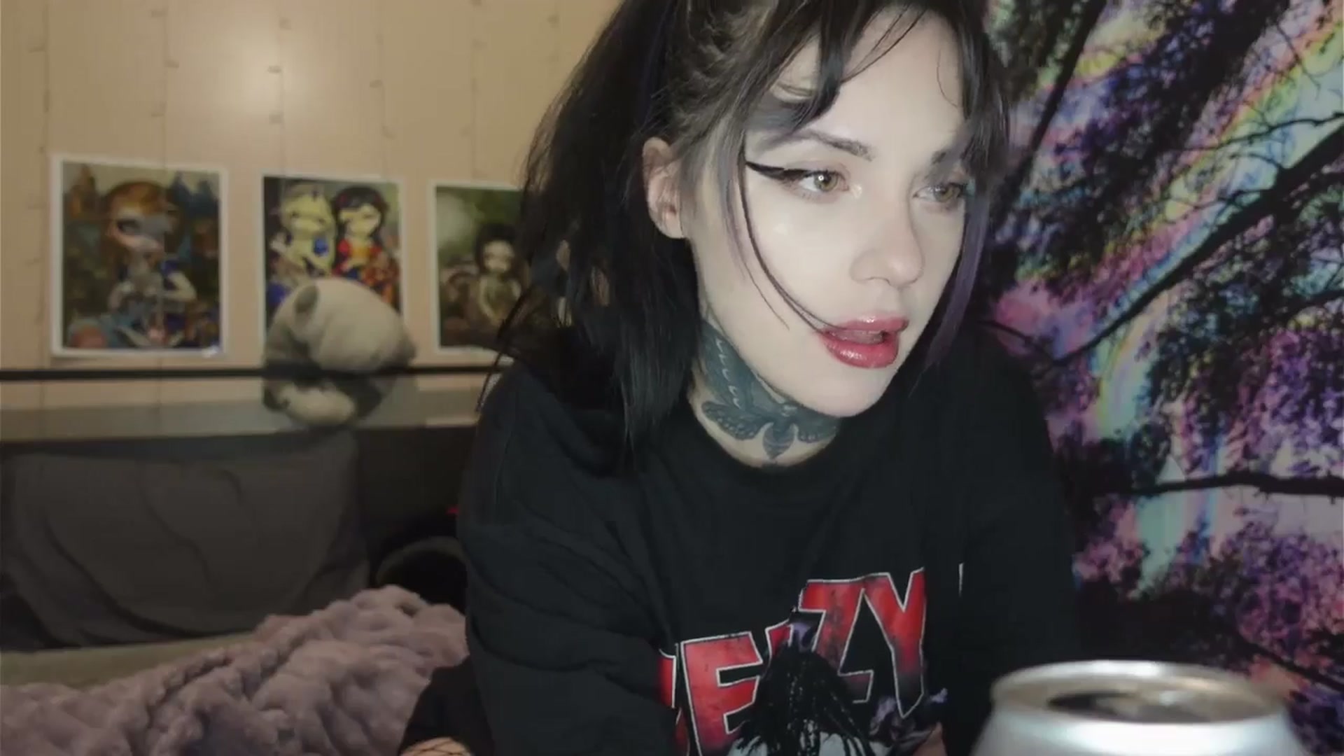 Gallery image thumbnail from hazelxxxoo's myfreecams stream on, 05/13/2024, 04:56 image 14 of 20
