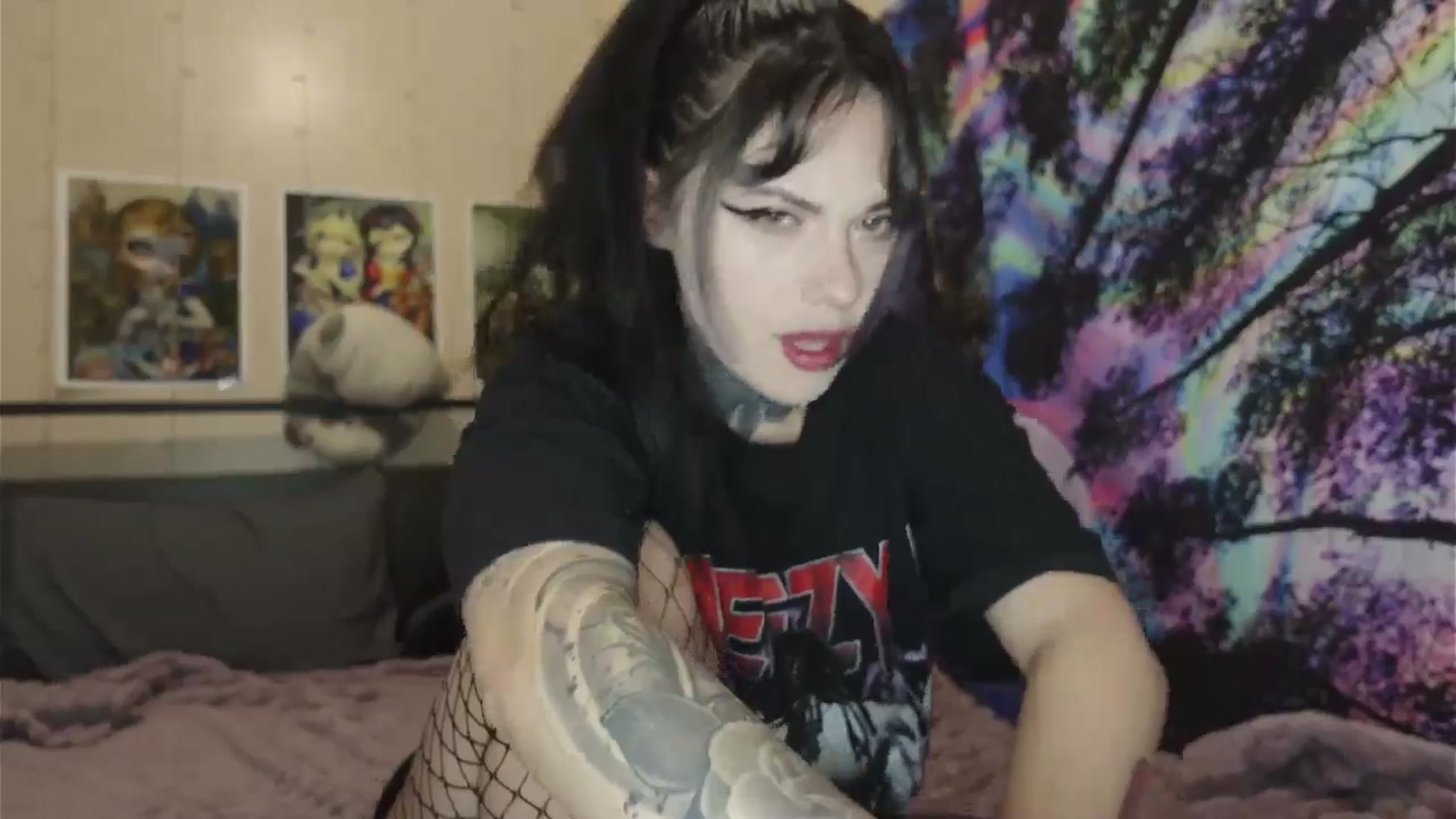 Gallery image thumbnail from hazelxxxoo's myfreecams stream on, 05/13/2024, 04:56 image 5 of 20