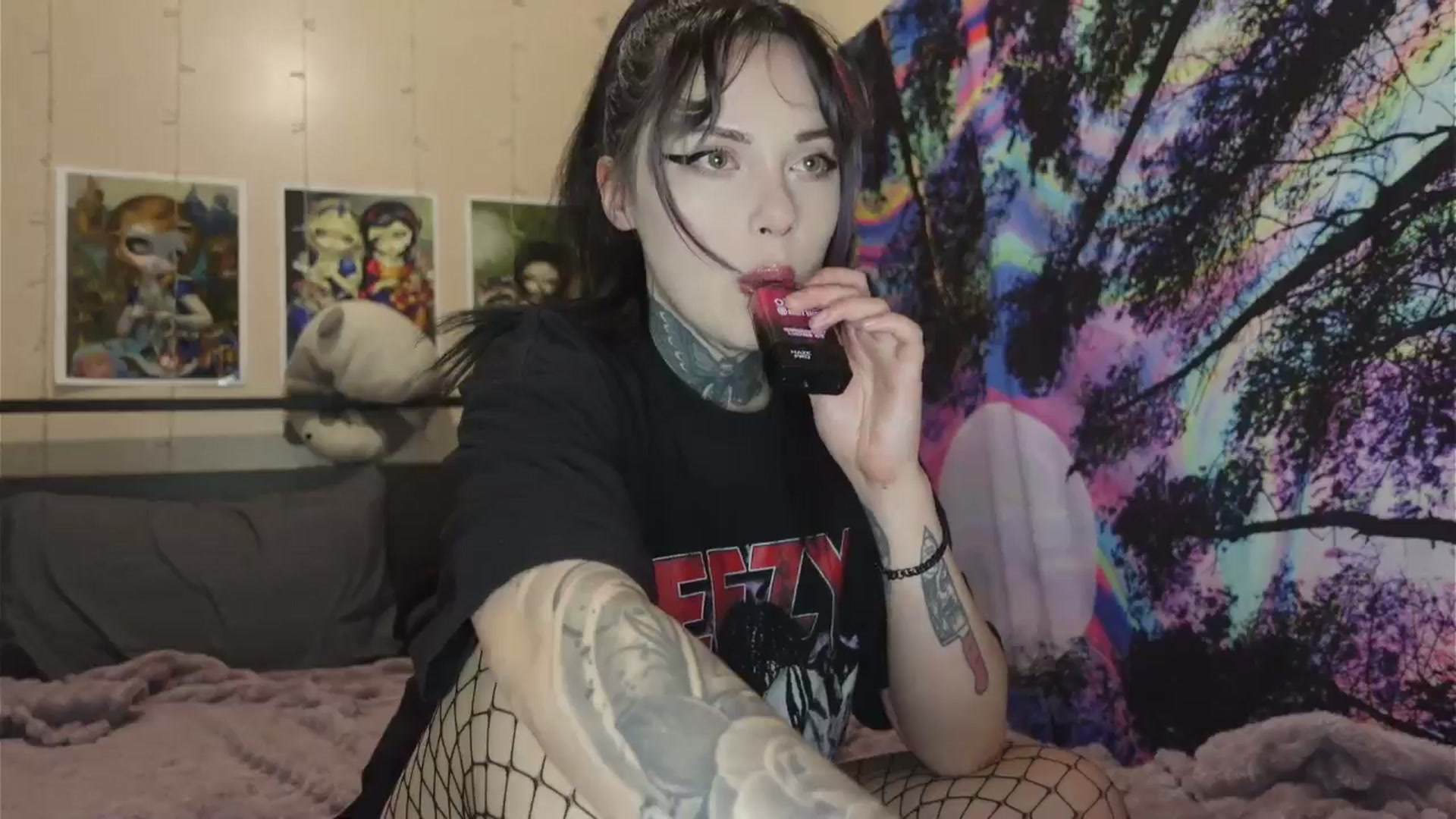 Gallery image thumbnail from hazelxxxoo's myfreecams stream on, 05/13/2024, 04:56 image 2 of 20