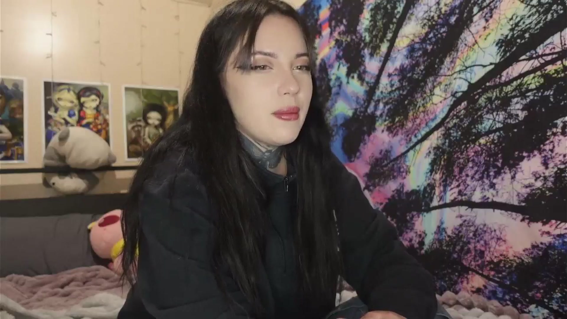 Gallery image thumbnail from hazelxxxoo's myfreecams stream on, 05/16/2024, 07:01 image 8 of 20
