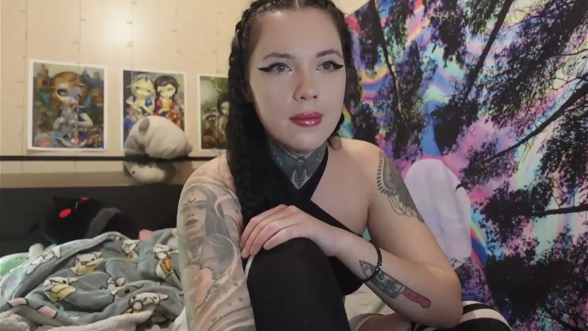 Gallery image thumbnail from hazelxxxoo's myfreecams stream on, 05/23/2024, 20:05 image 12 of 20