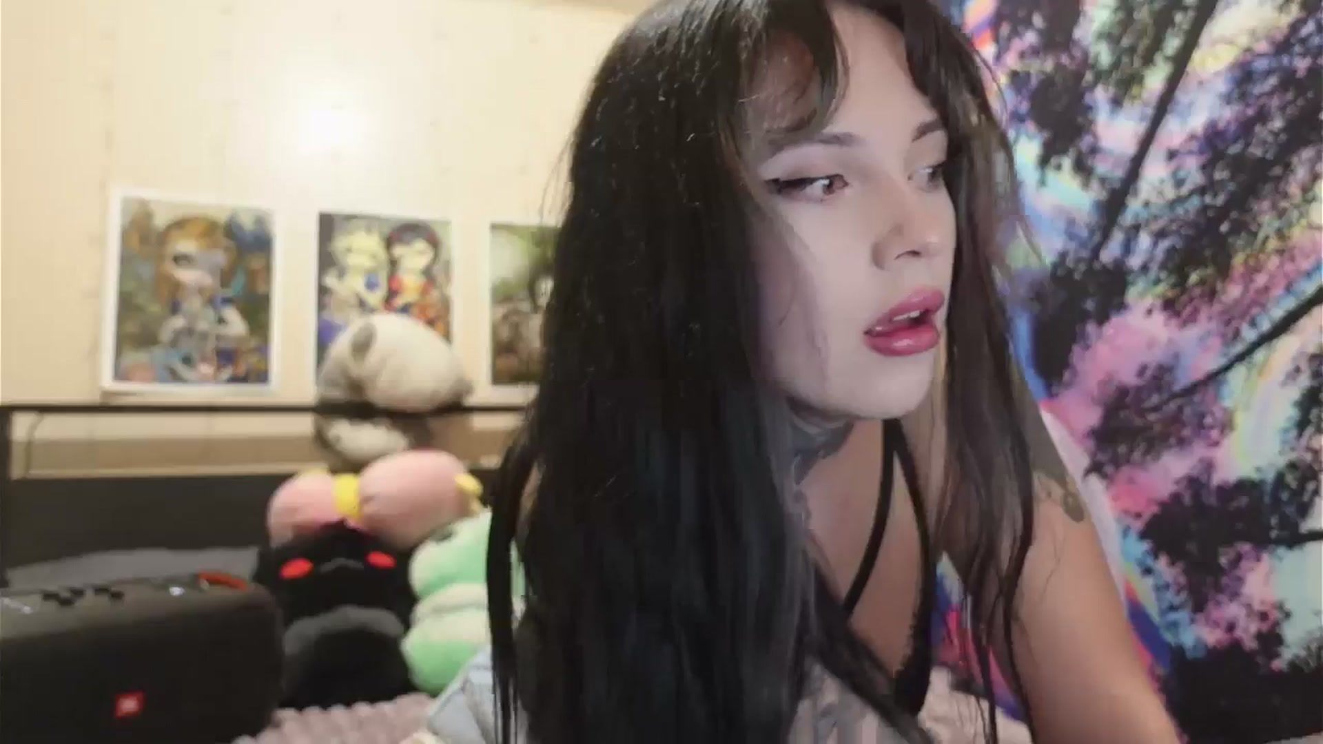 Gallery image thumbnail from hazelxxxoo's myfreecams stream on, 06/01/2024, 02:44 image 2 of 20