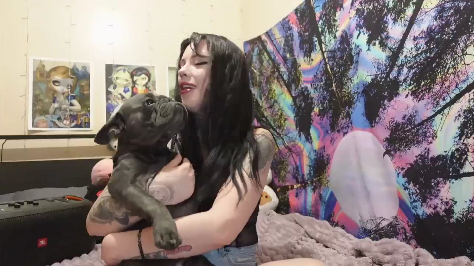 Gallery image thumbnail from hazelxxxoo's myfreecams stream on, 06/01/2024, 02:44 image 13 of 20