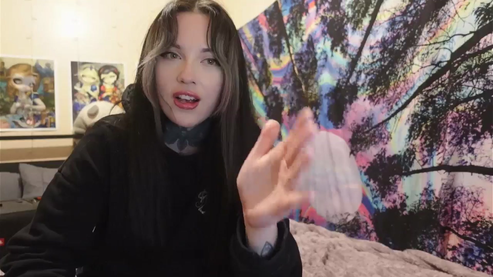 Gallery image thumbnail from hazelxxxoo's myfreecams stream on, 06/07/2024, 03:11 image 6 of 20