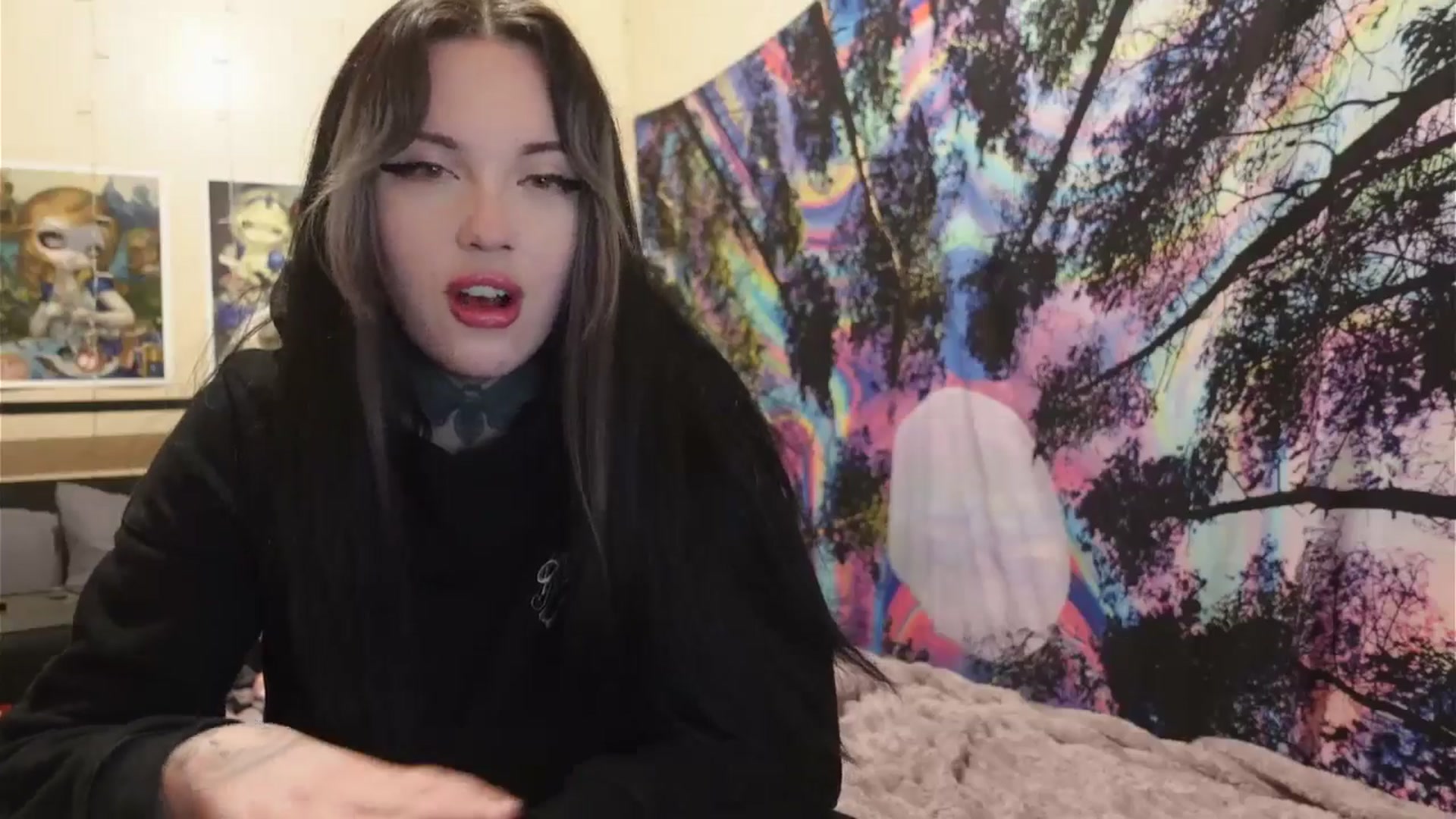 Gallery image thumbnail from hazelxxxoo's myfreecams stream on, 06/07/2024, 03:11 image 7 of 20