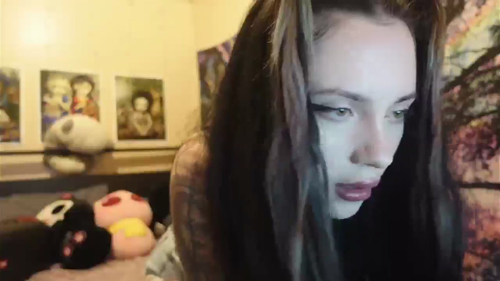 Gallery image thumbnail from hazelxxxoo's myfreecams stream on, 06/12/2024, 02:03 image 12 of 20
