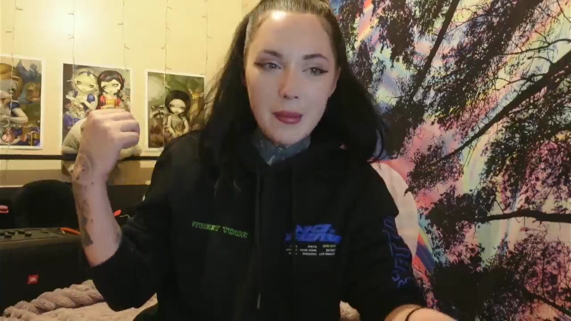 Gallery image thumbnail from hazelxxxoo's myfreecams stream on, 06/14/2024, 02:55 image 19 of 20