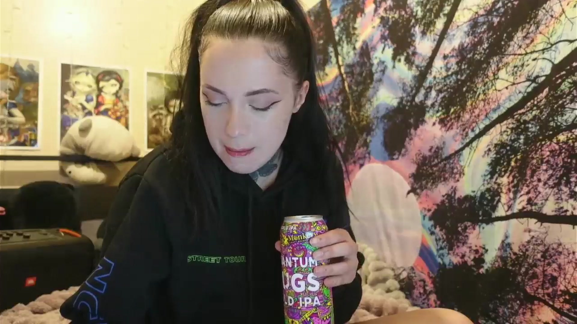 Gallery image thumbnail from hazelxxxoo's myfreecams stream on, 06/14/2024, 02:55 image 4 of 20